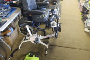 A Ro-ped pedal exercise machine