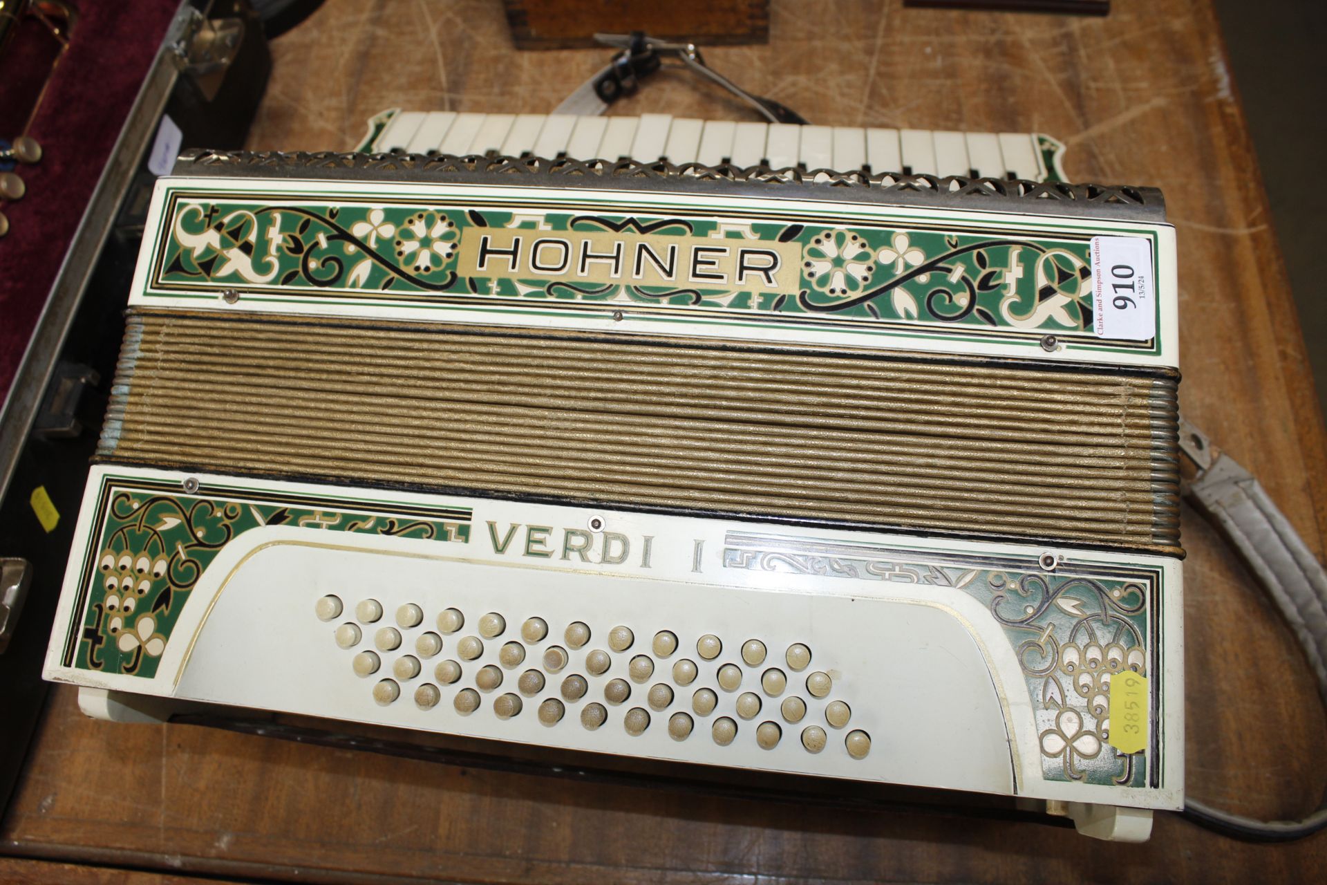 A Hohner piano accordion - Image 2 of 3