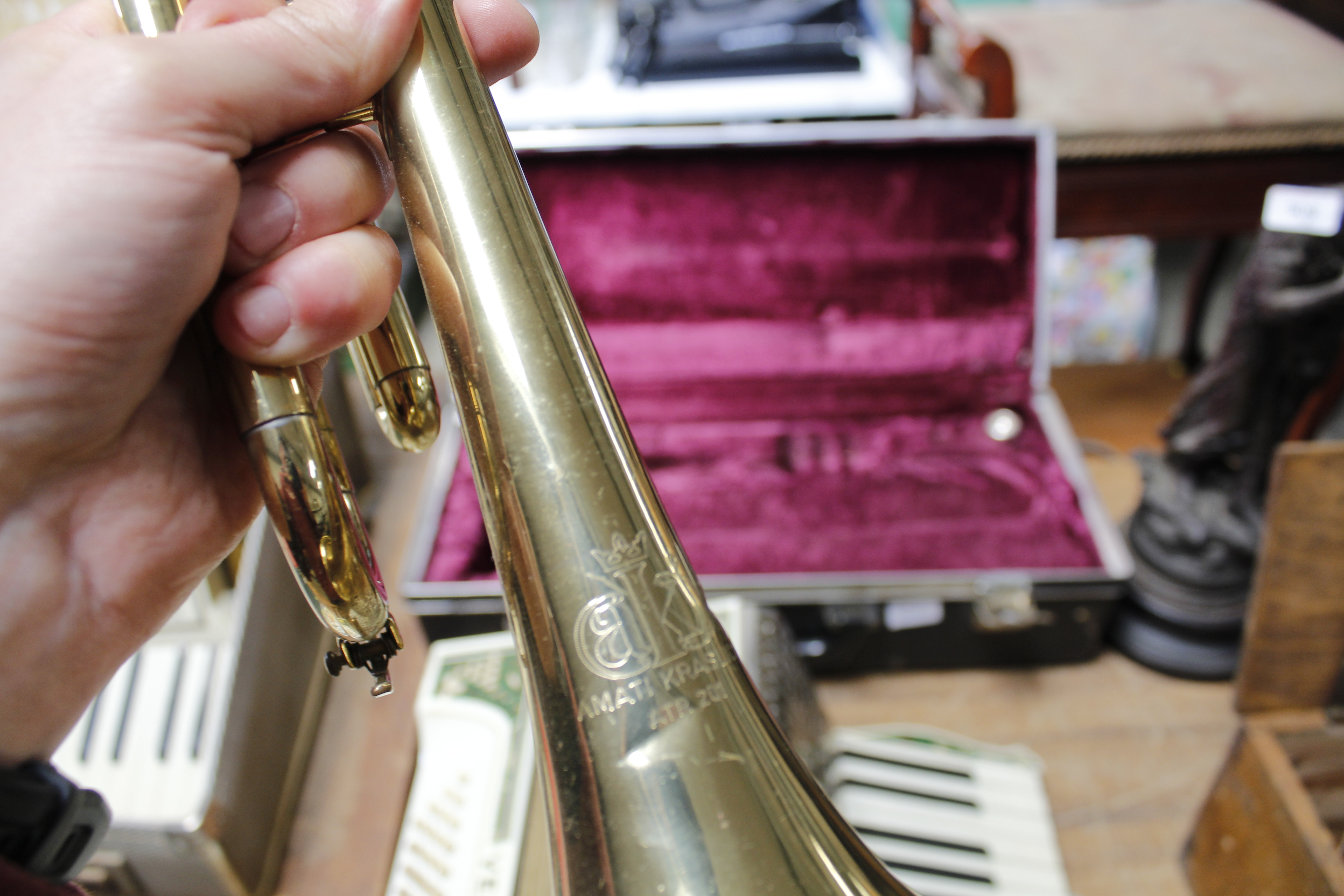 A brass trumpet in fitted case - Image 2 of 2