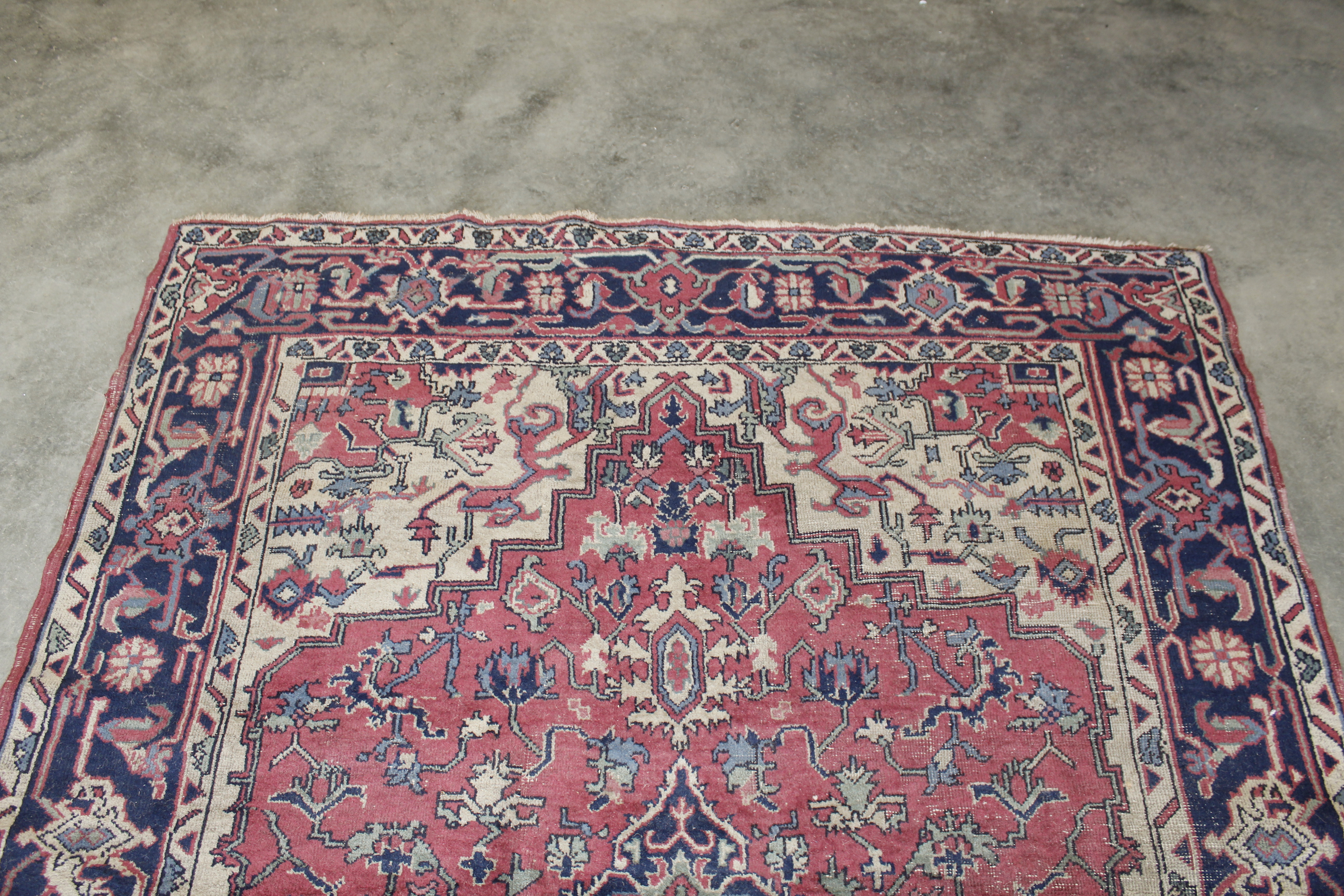 An approx. 9' x 6' patterned rug - Image 3 of 5