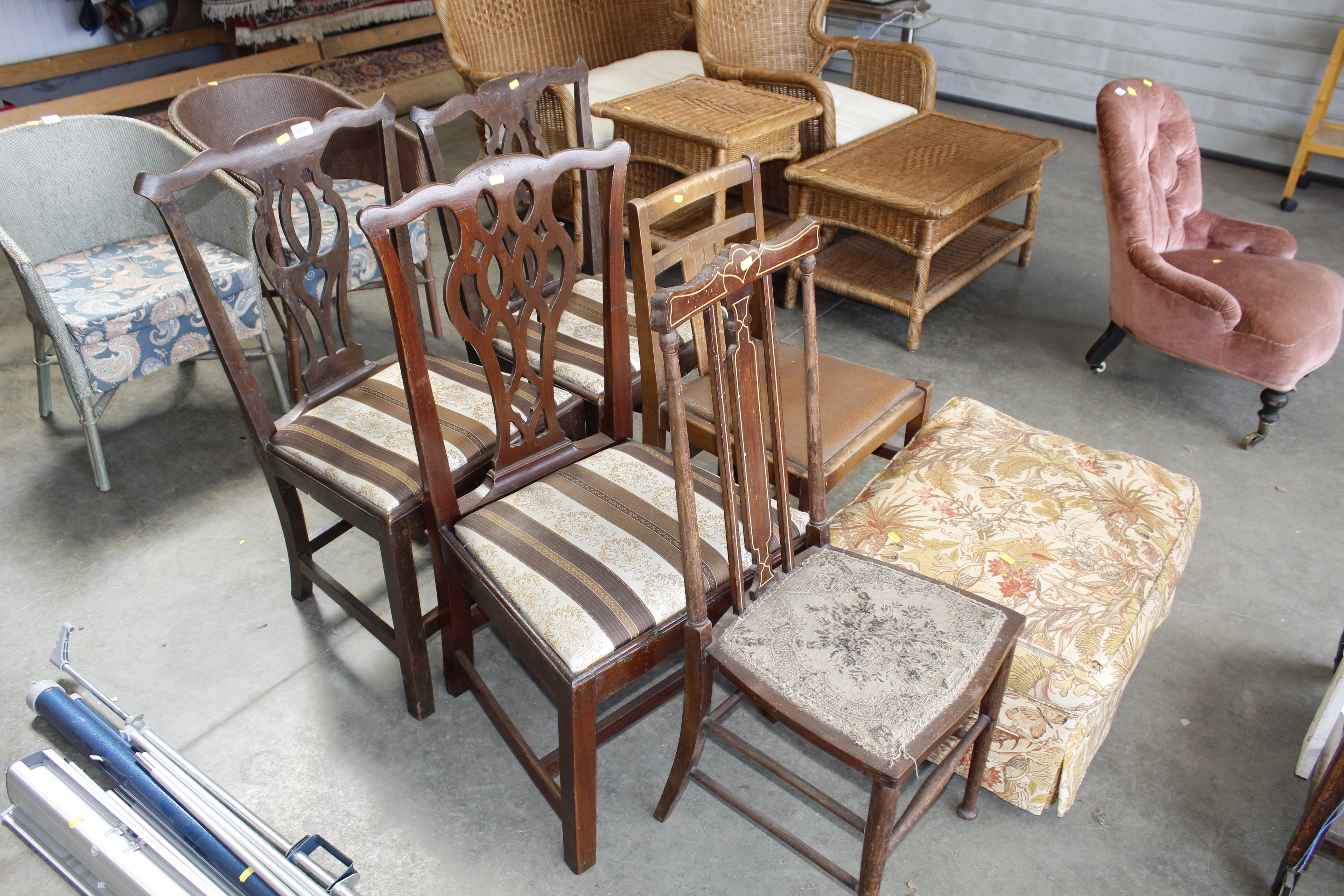 Three Chippendale style chairs, dining chair, bedr