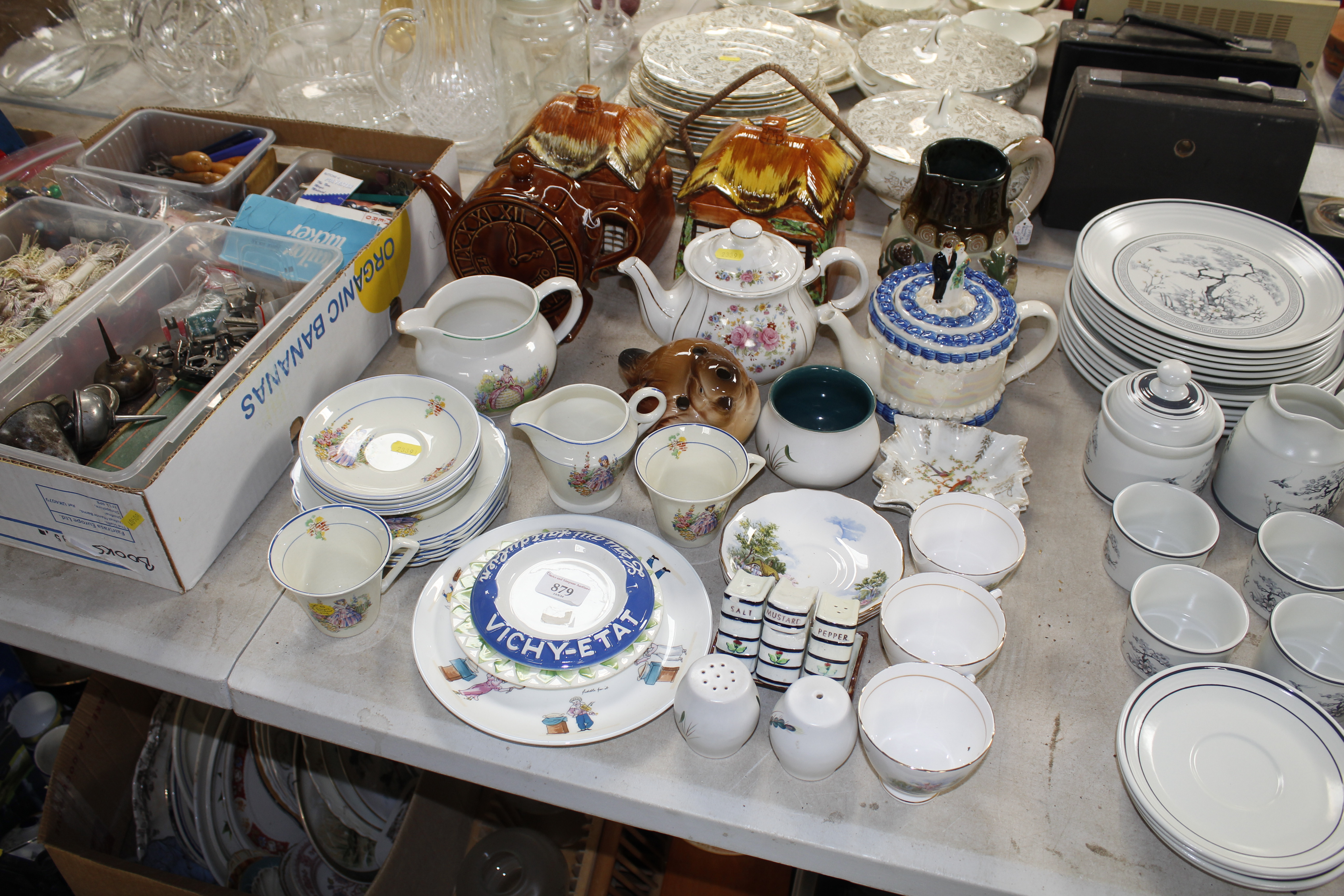 A collection of decorative china to include Cottag