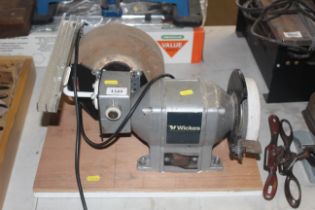 A Wickes dual wheel wet and dry bench grinder moun