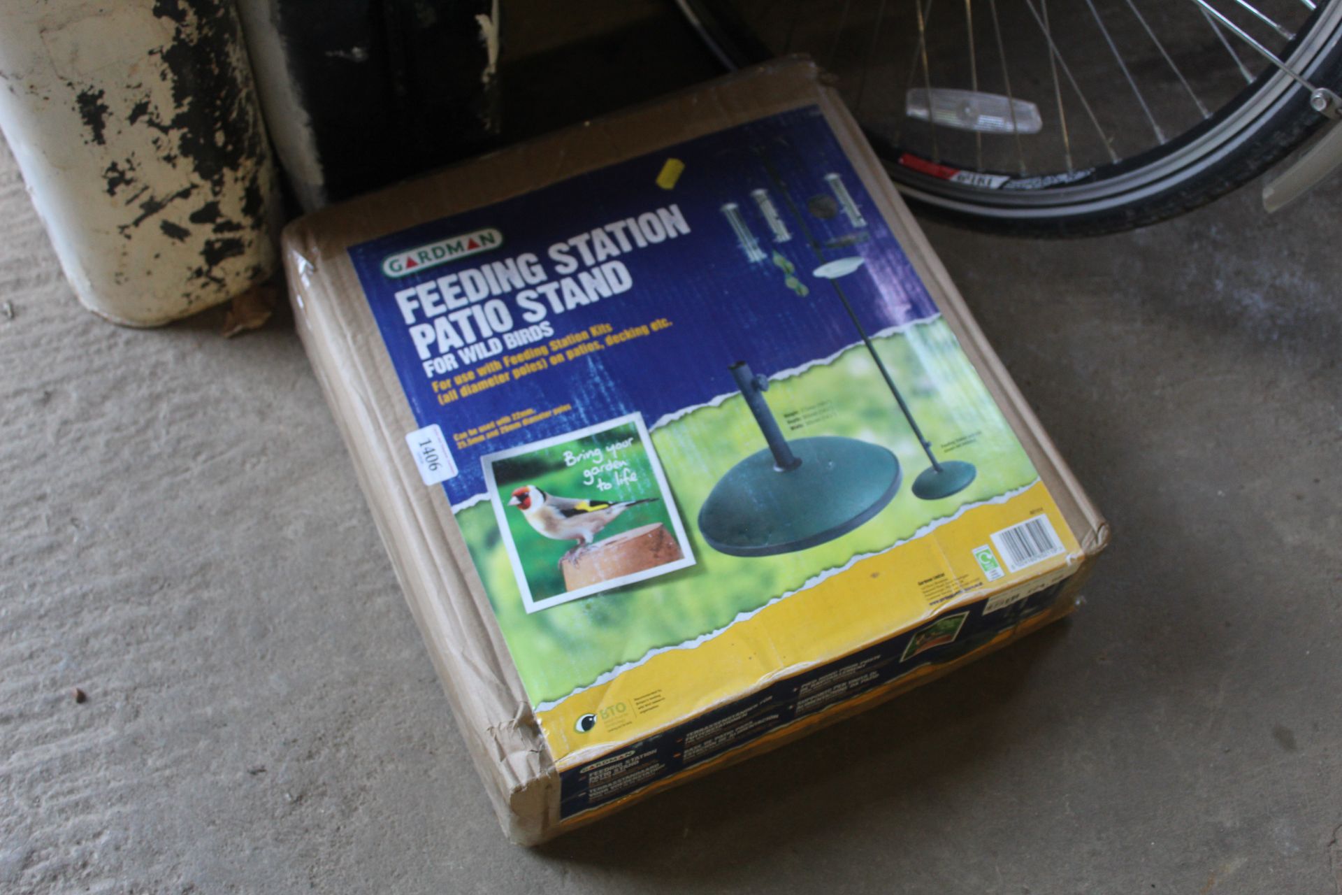 A Gardman bird feeding station patio stand, as new