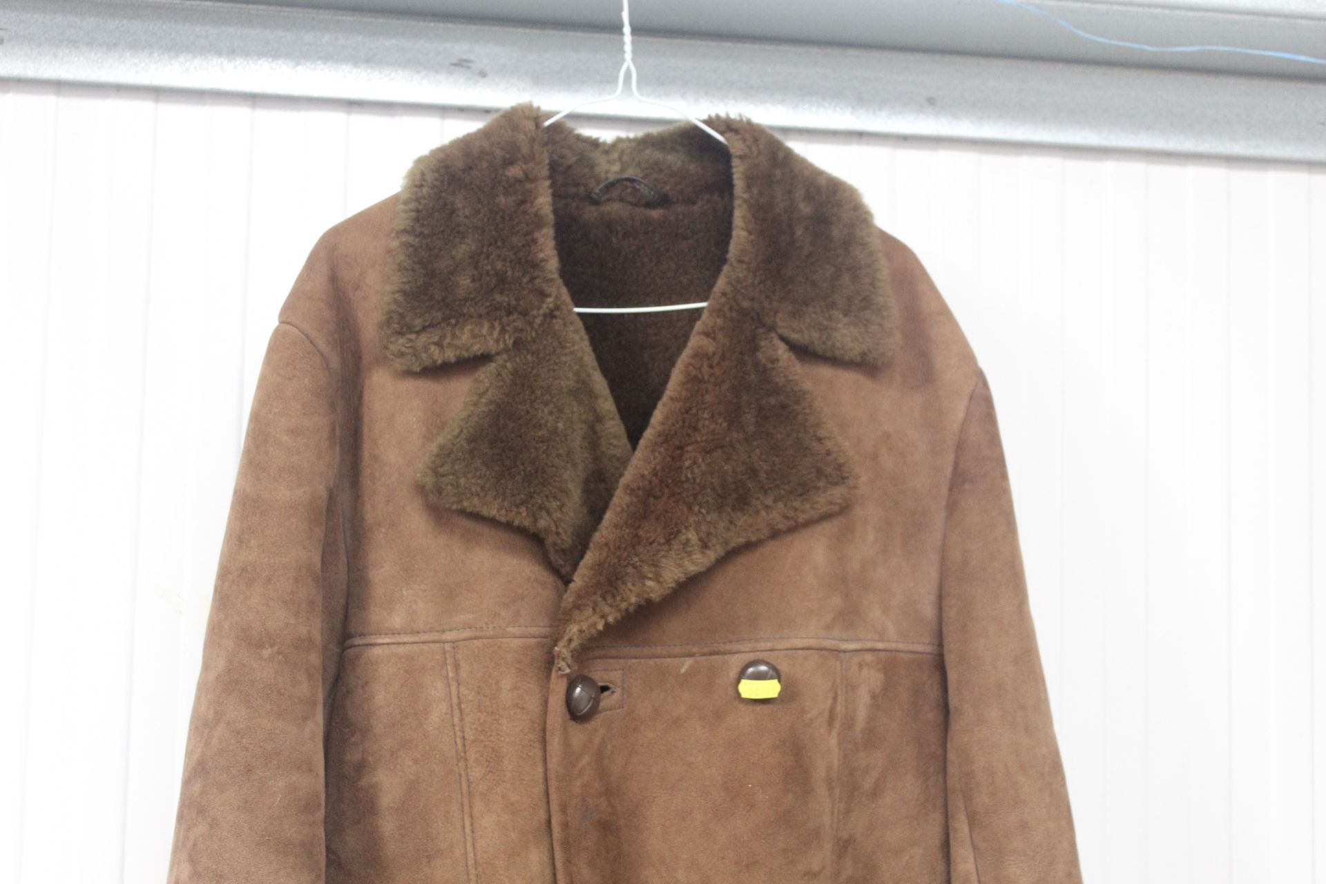 A sheepskin coat - Image 2 of 3