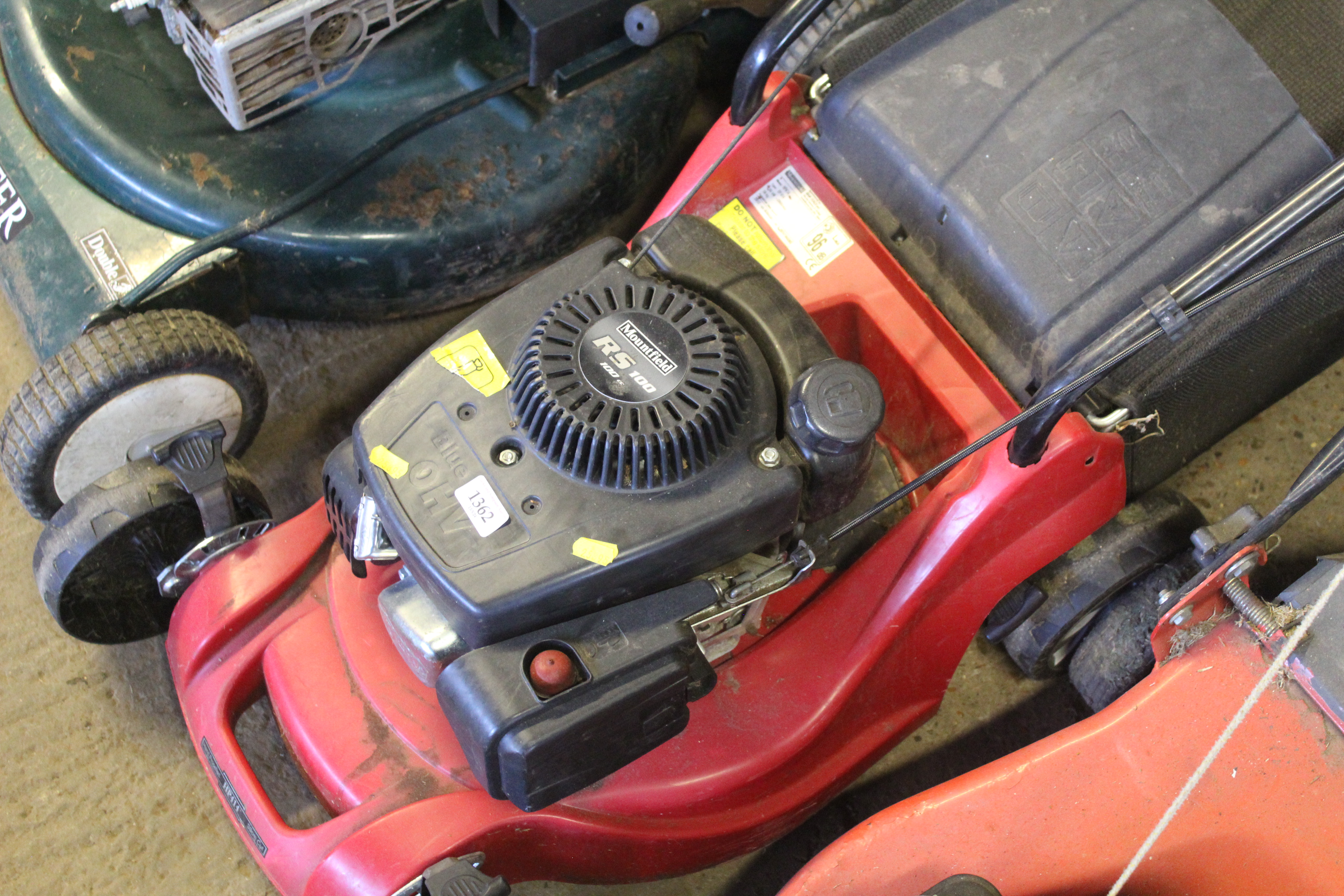 A Mountfield HP 414 rotary garden mower with Mount - Image 3 of 3