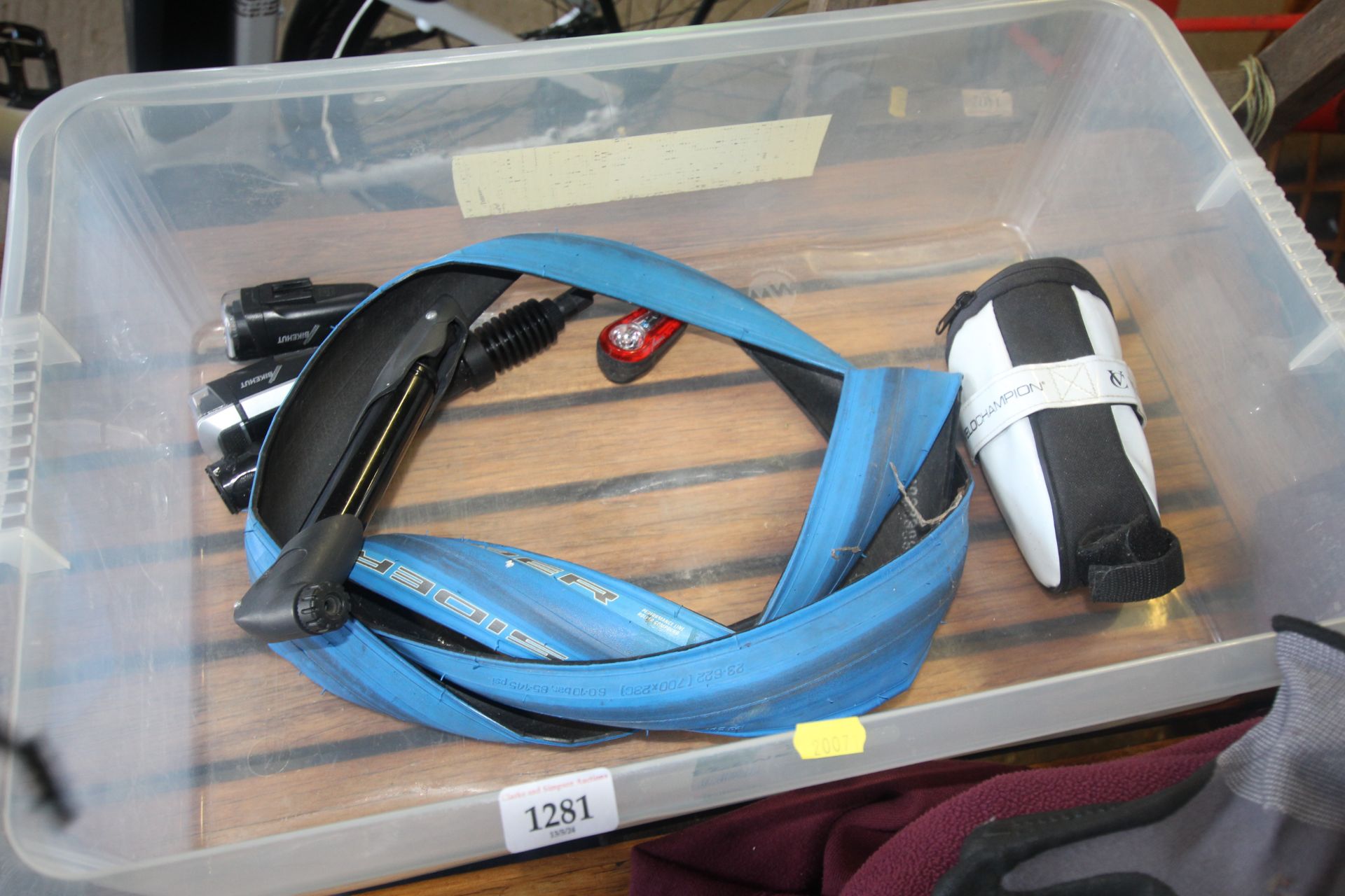 Two bicycle panier sacks, an under saddle tool bag - Image 2 of 2