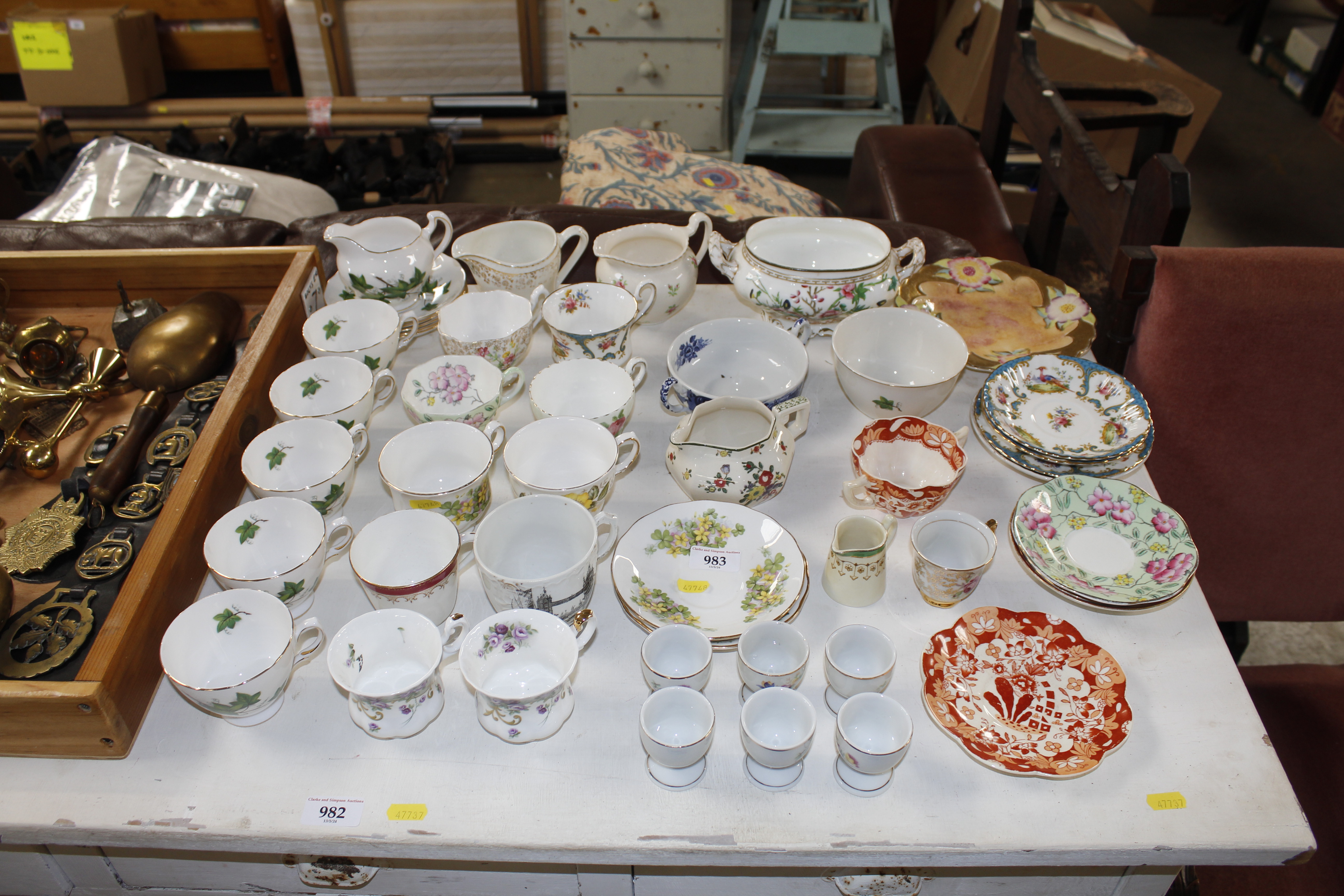 A collection of Crown Royal 'Ivy Leaf' pattern tea ware, Queen Anne tea ware and various other tea