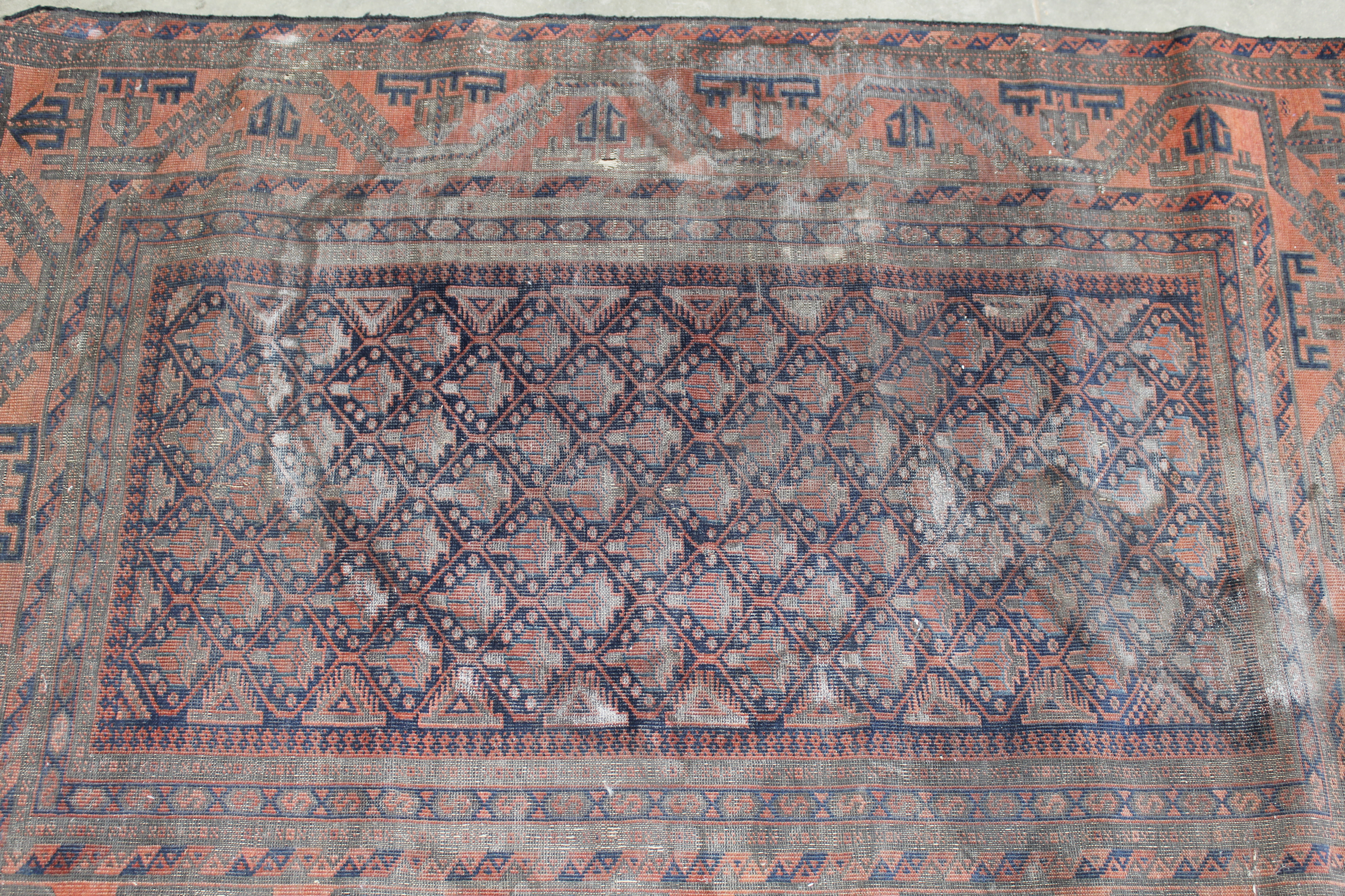An approx. 5' x 3' eight pattern rug AF - Image 2 of 6