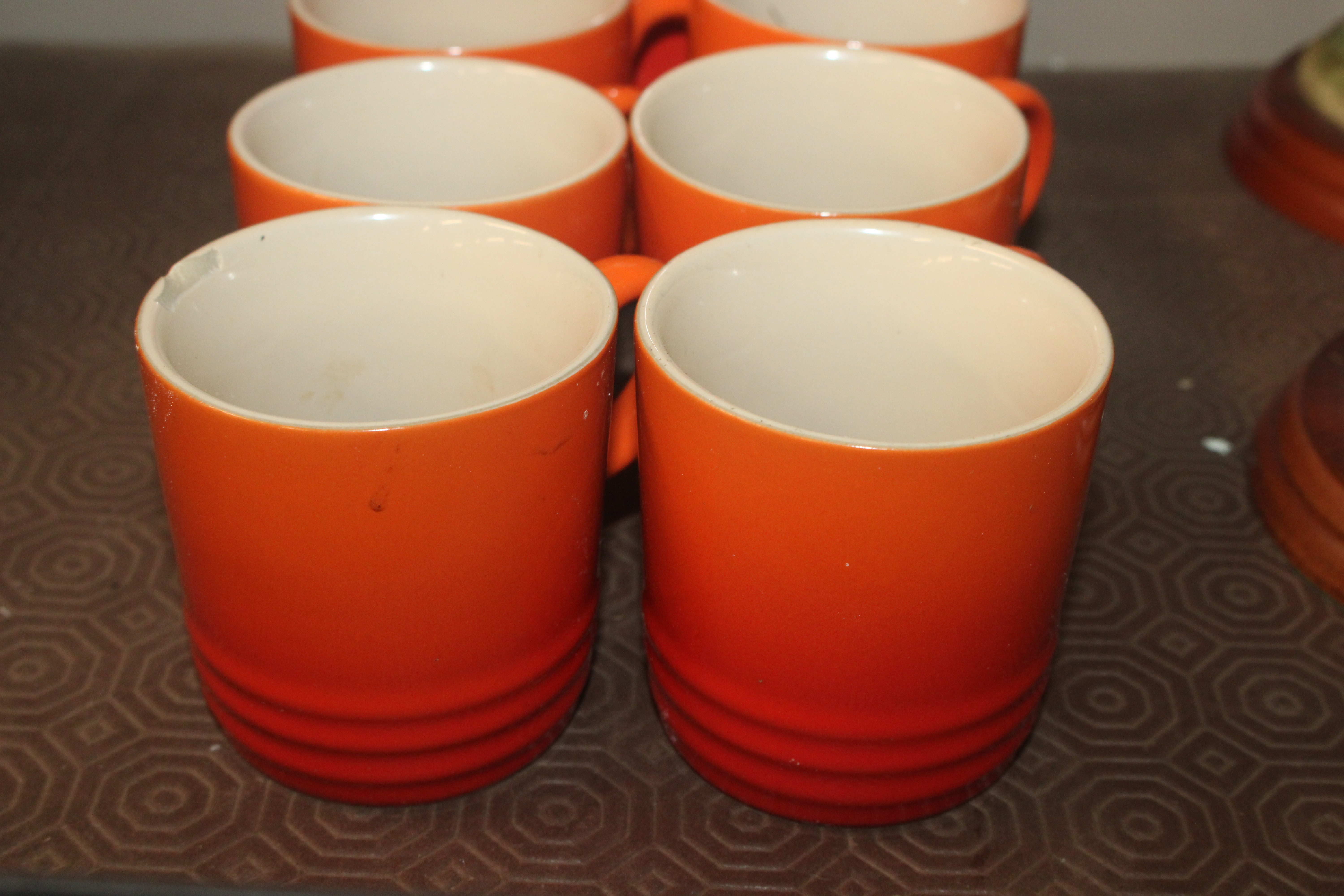 A Le Creuset orange coffee pot and six cups - Image 2 of 6