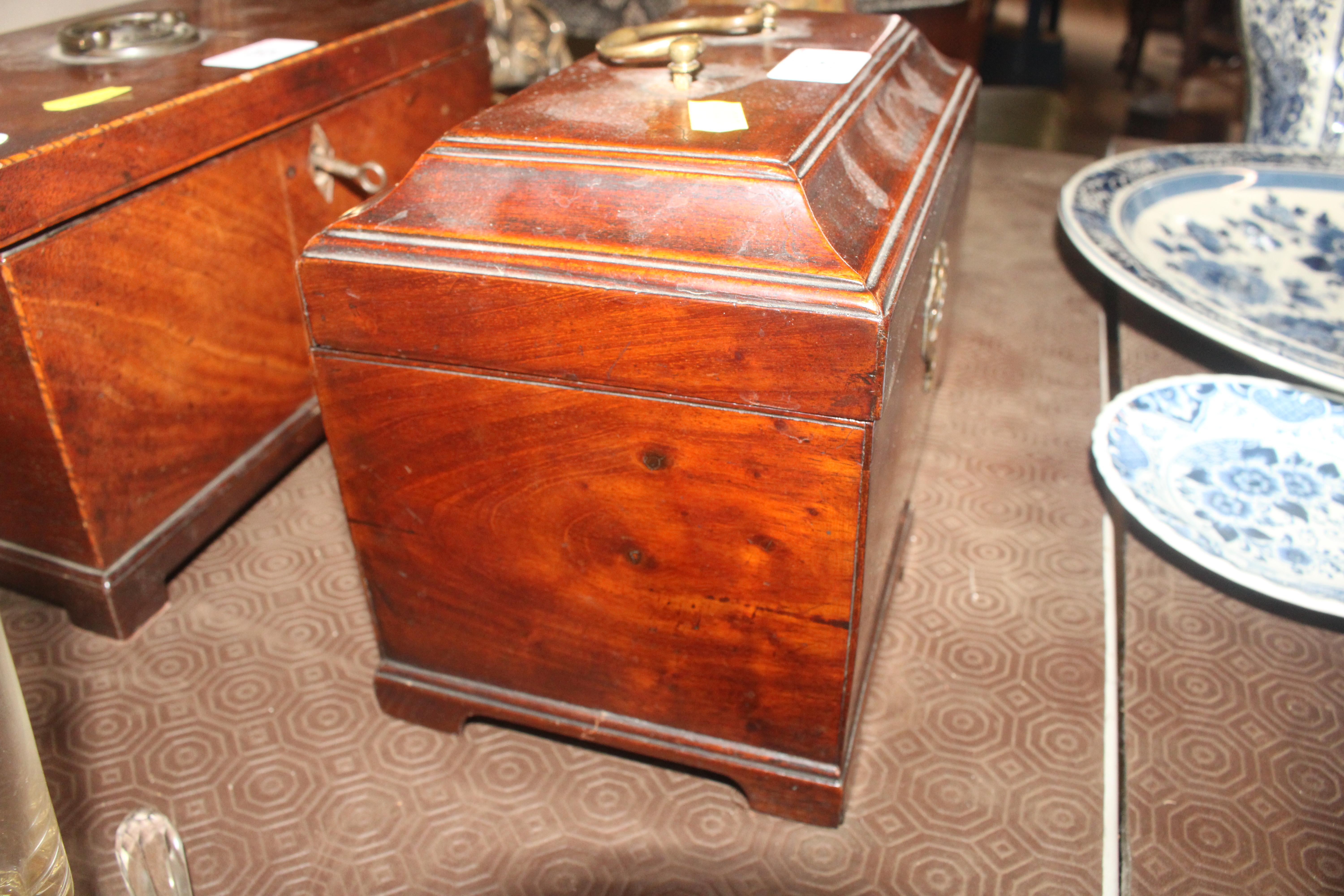 A George III mahogany tea caddy with secret compar - Image 5 of 14