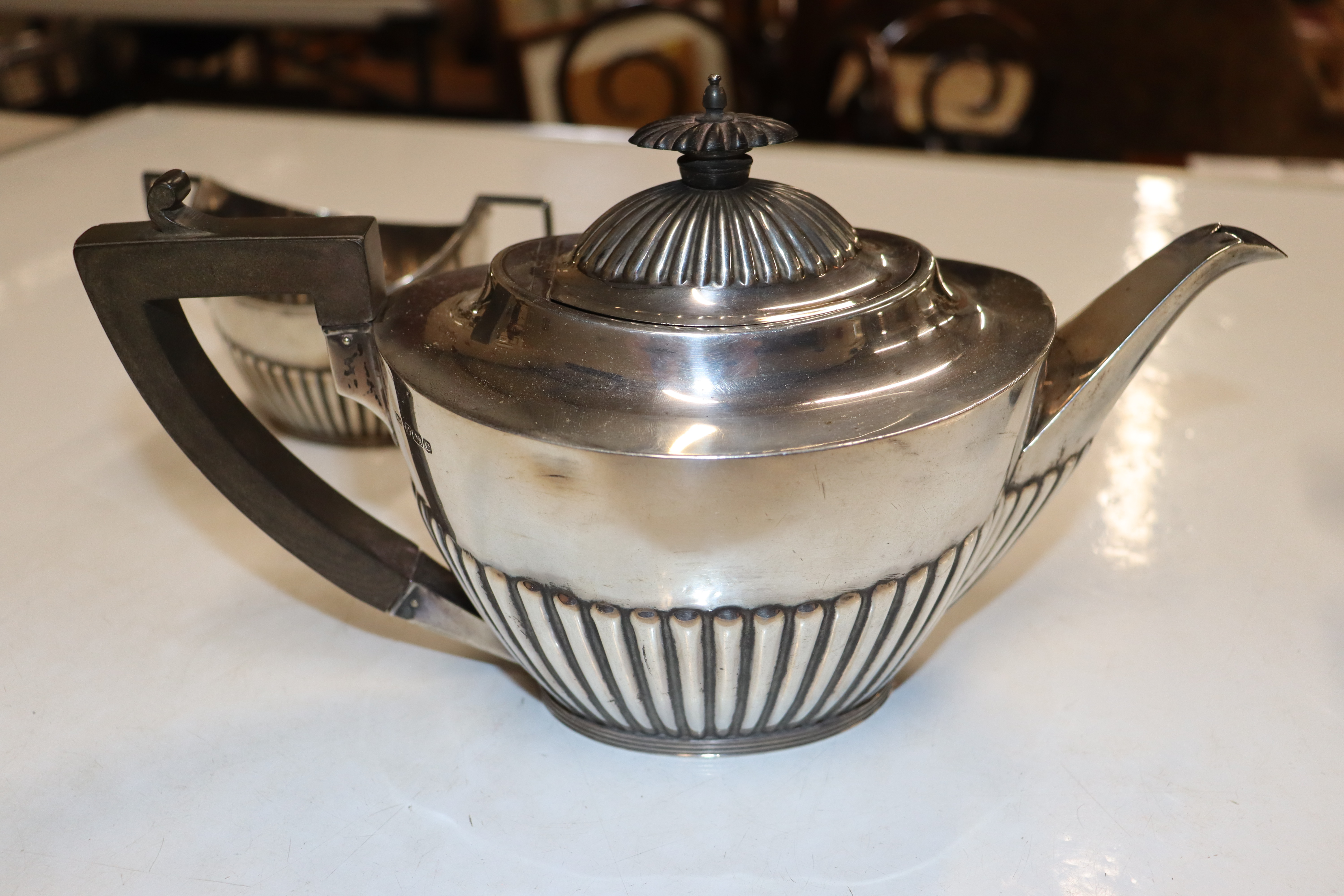 A Mappin & Webb silver half fluted three piece tea set, approx. total weight 21oz (796gms) - Image 3 of 15