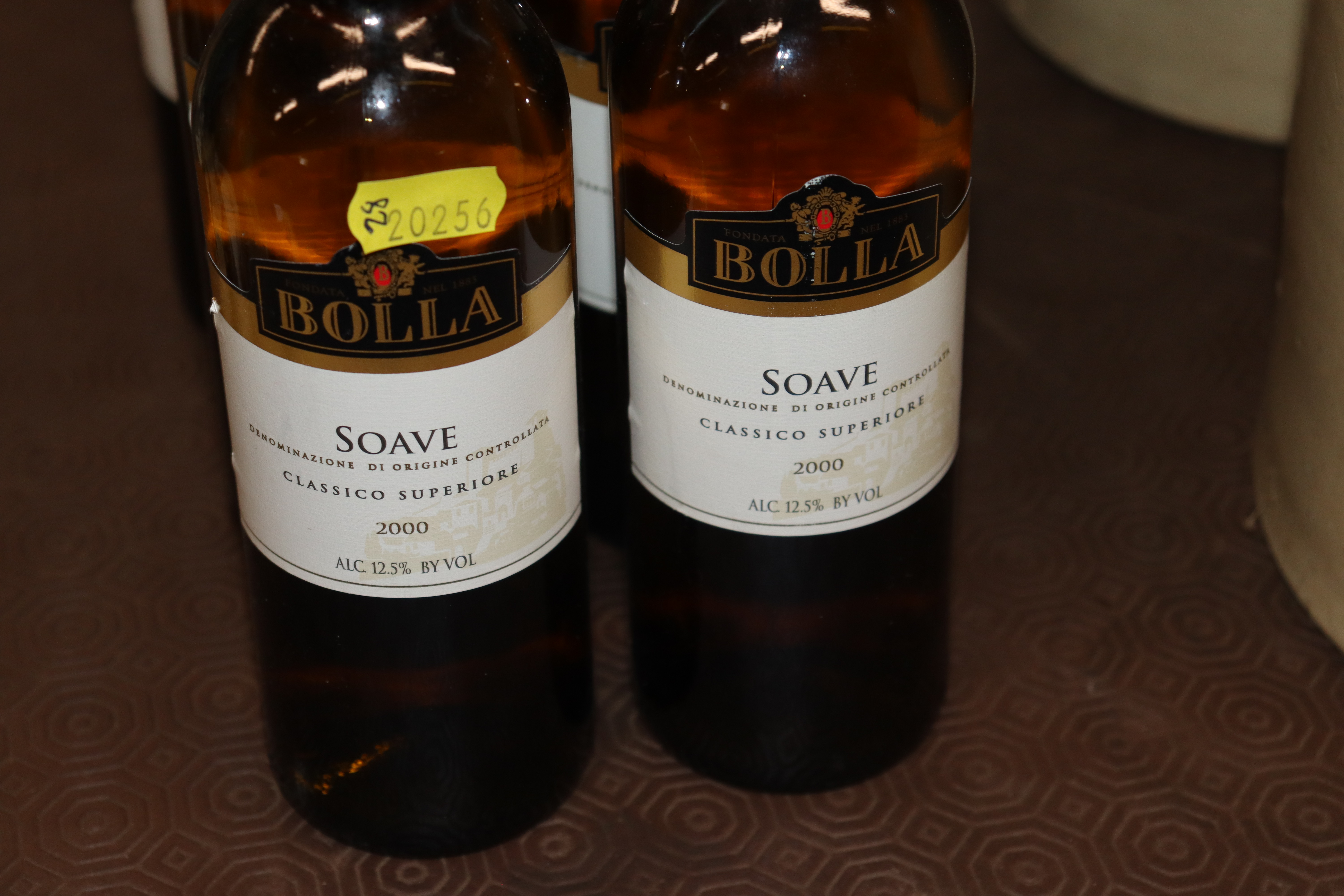 14 bottles of Soave wine - Image 2 of 2