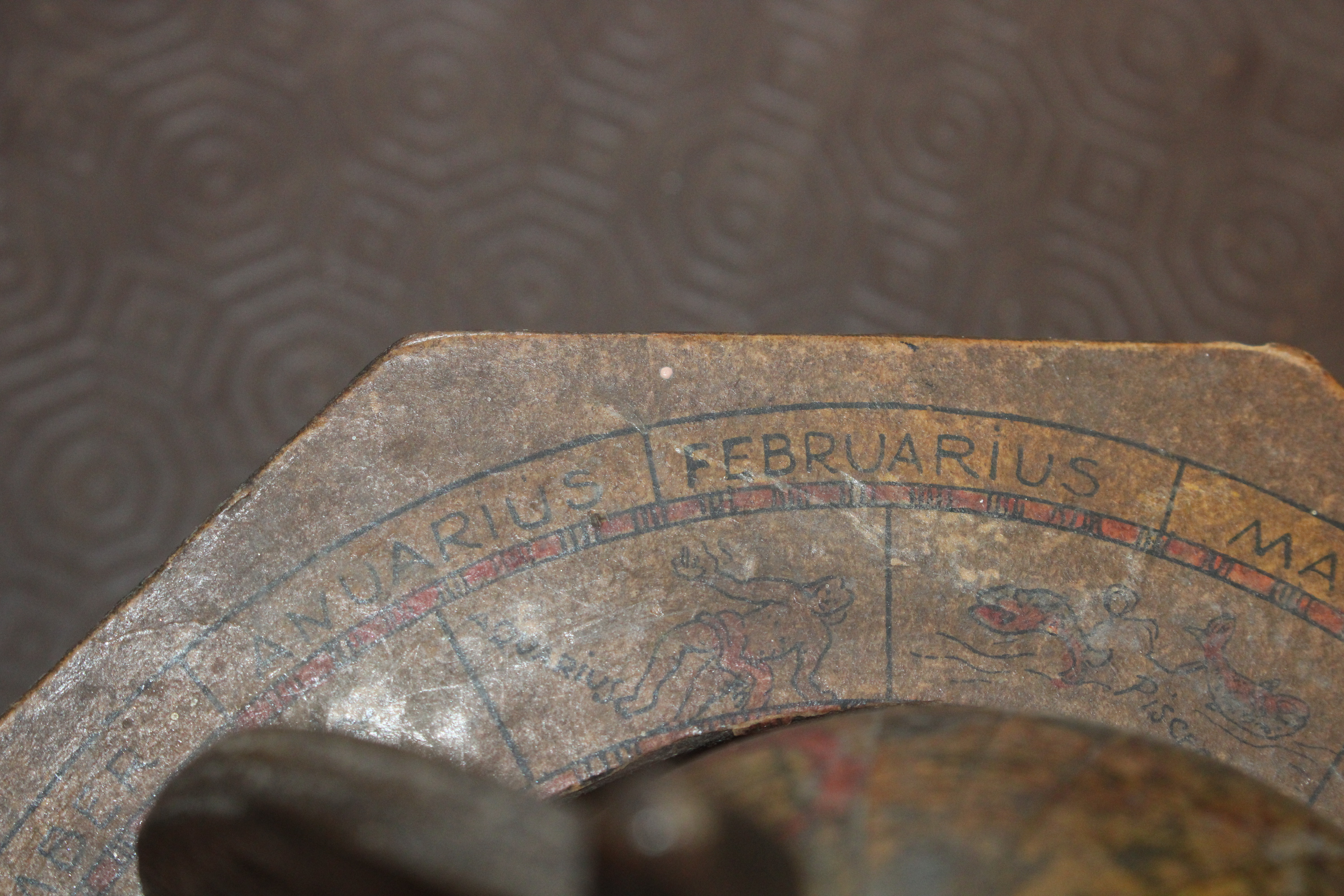 An early 20th Century table / desk globe on stand - Image 8 of 12