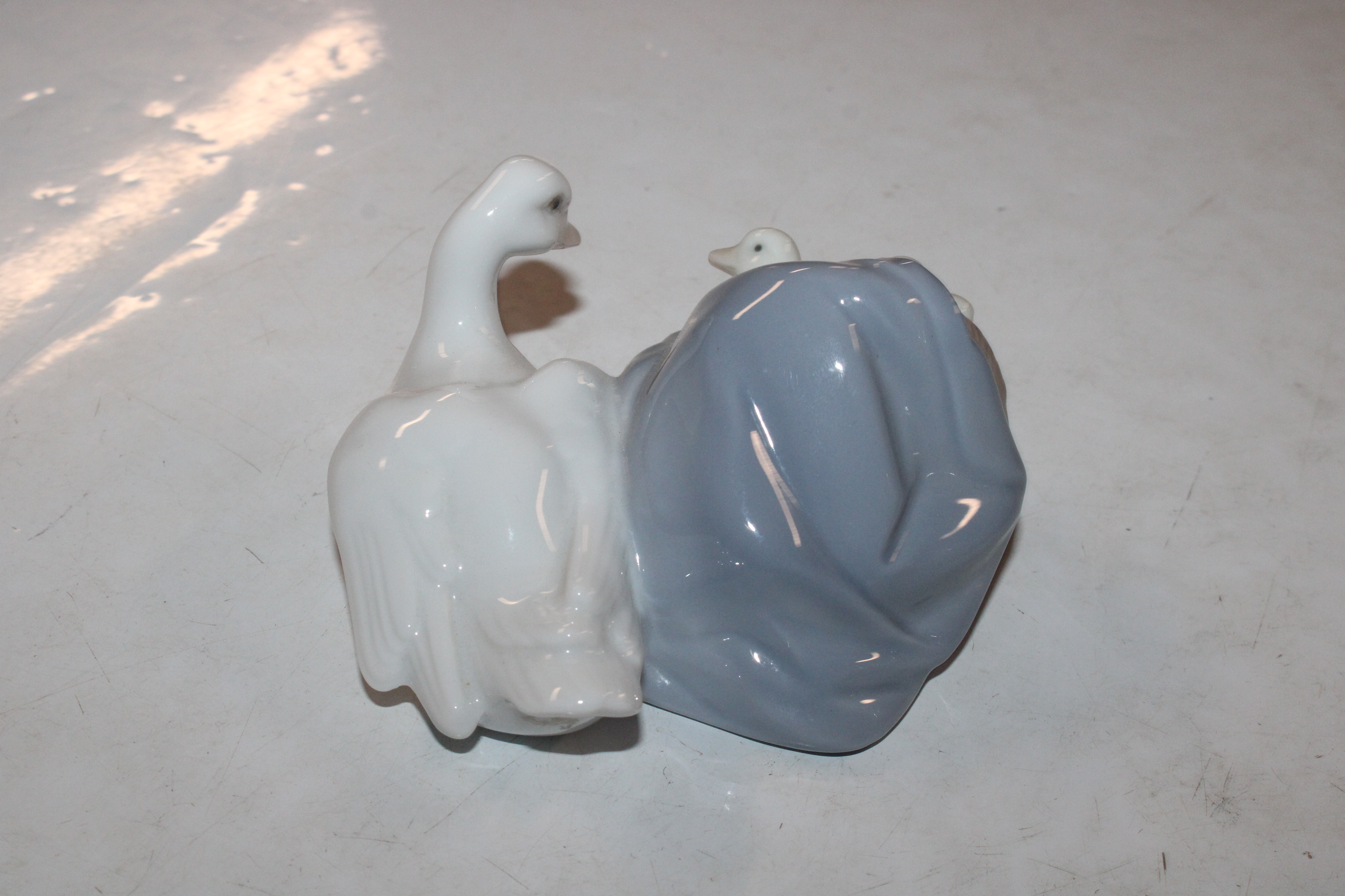 Seven Lladro and Nao ornaments - some AF - Image 9 of 24