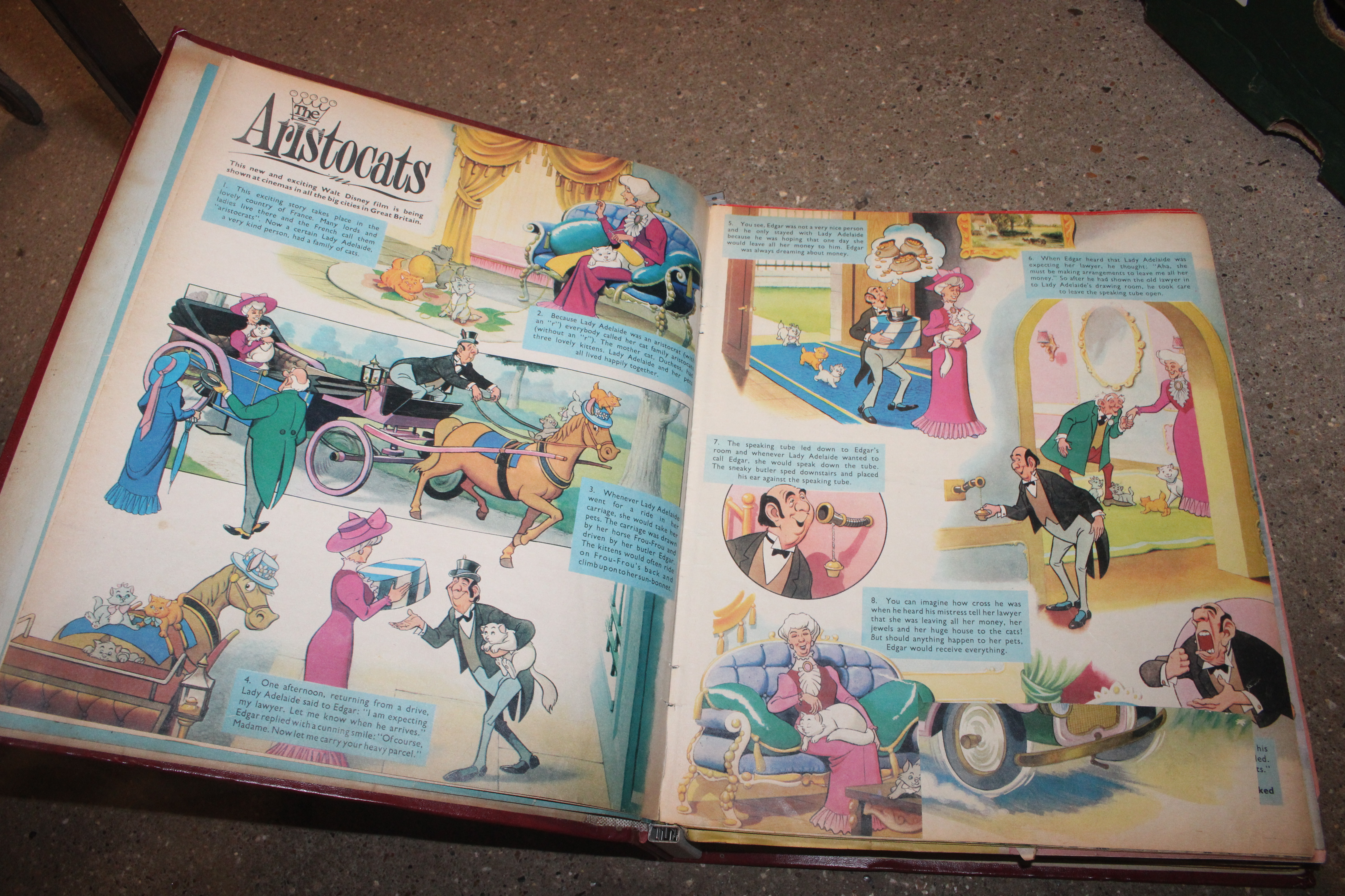 Seven folders of "Disneyland" comic magazines - Image 6 of 29