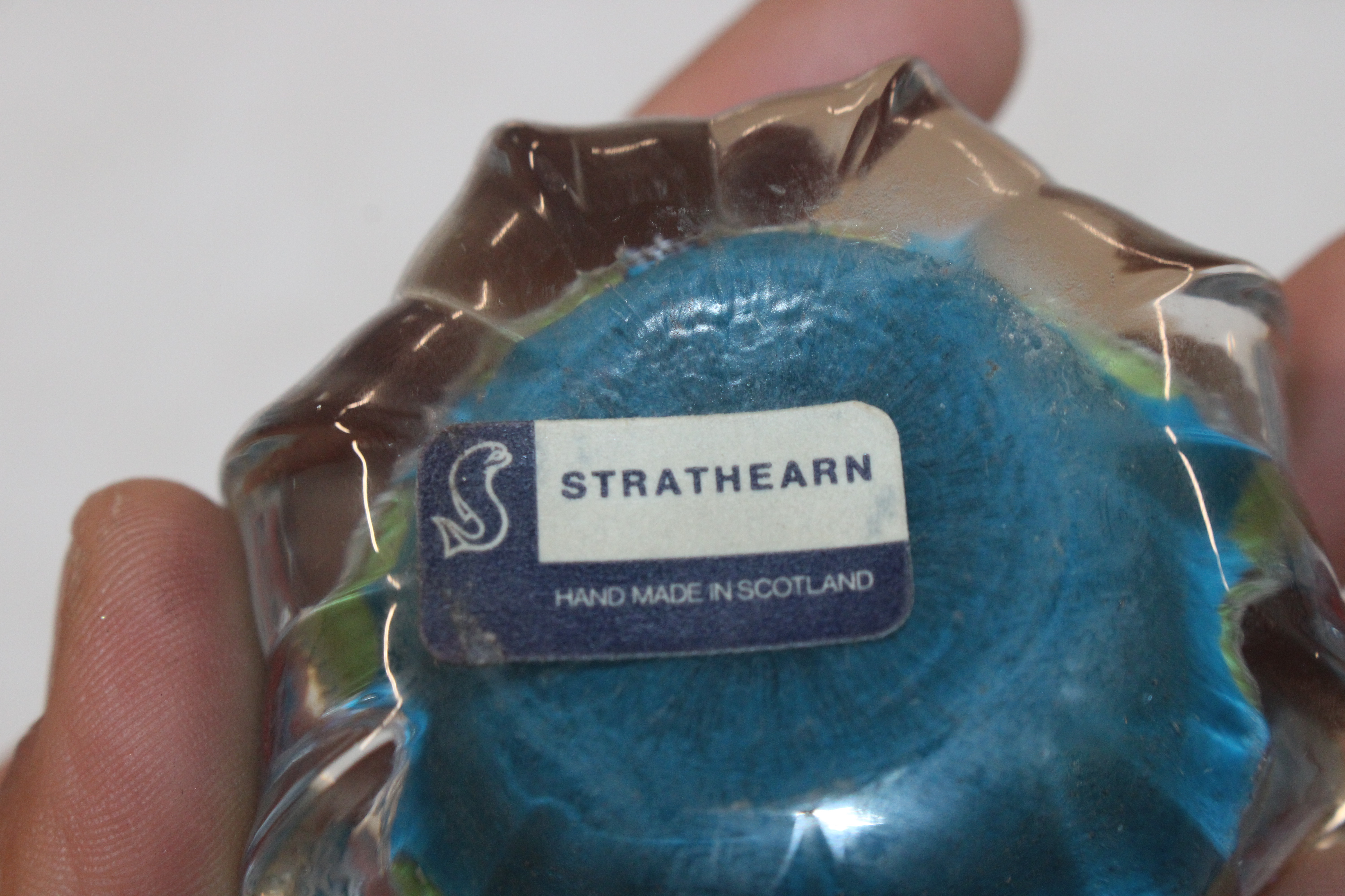 A Strathearn glass paperweight and two others - Image 10 of 10