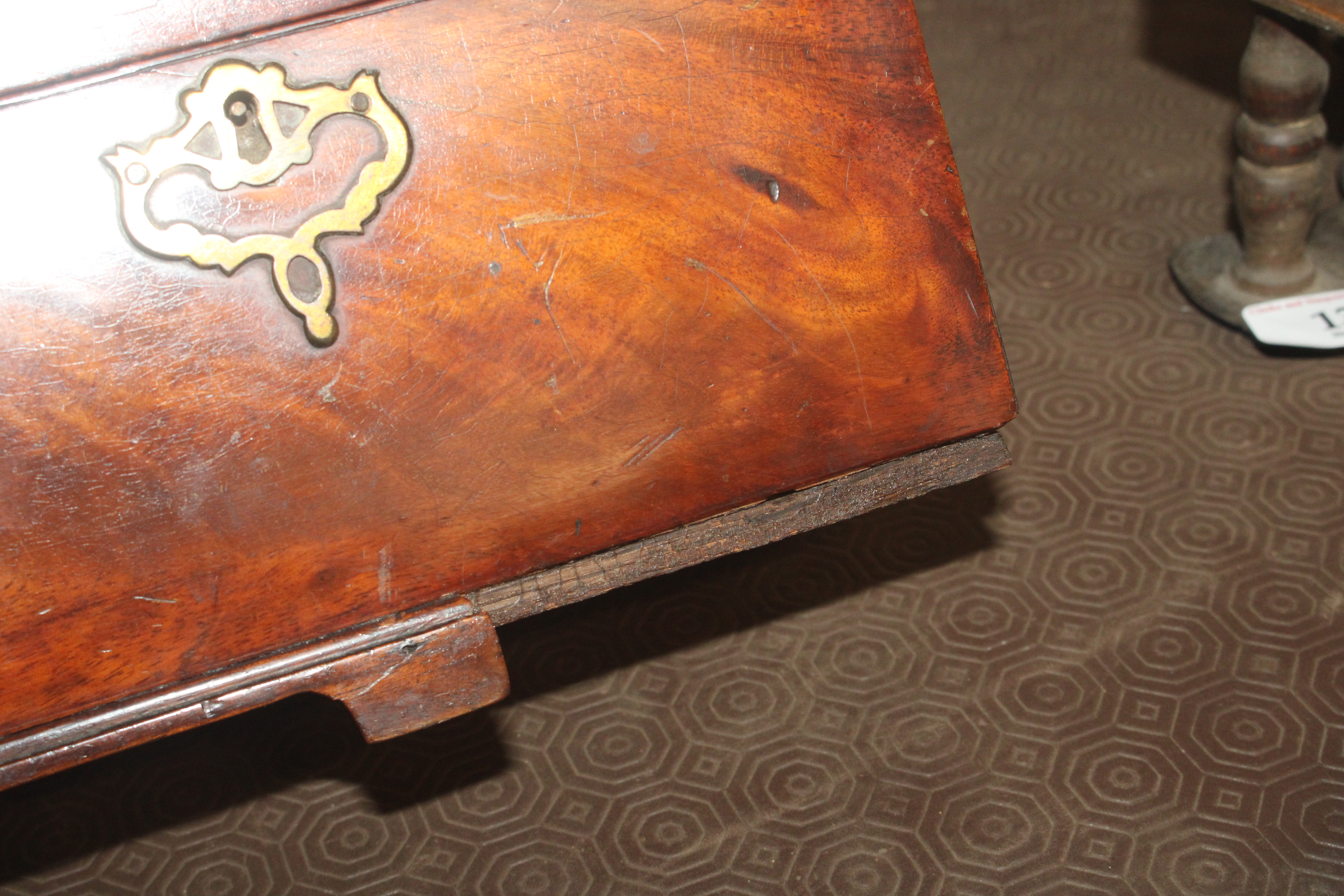 A George III mahogany tea caddy with secret compar - Image 4 of 14