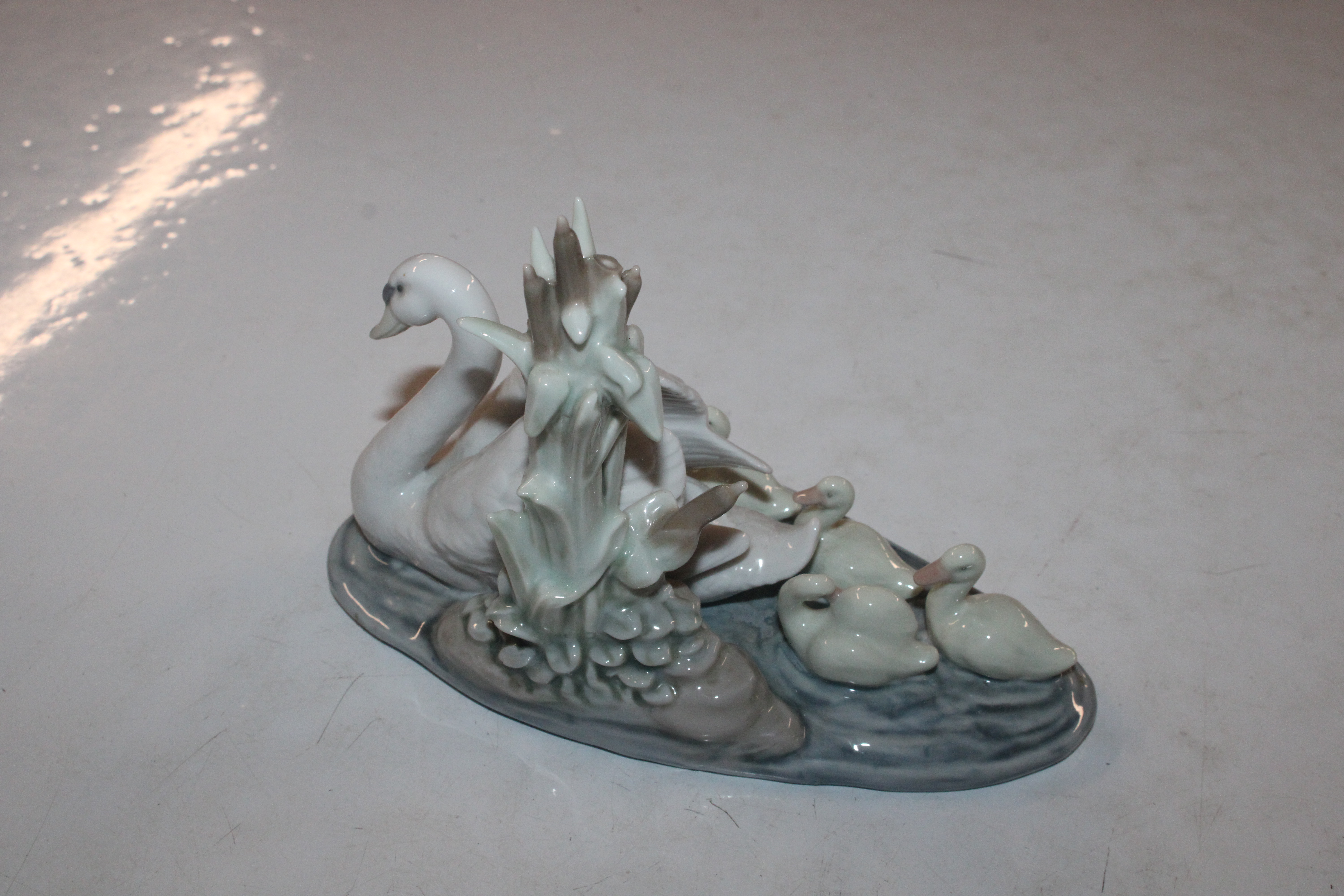 Seven Lladro and Nao ornaments - some AF - Image 12 of 24