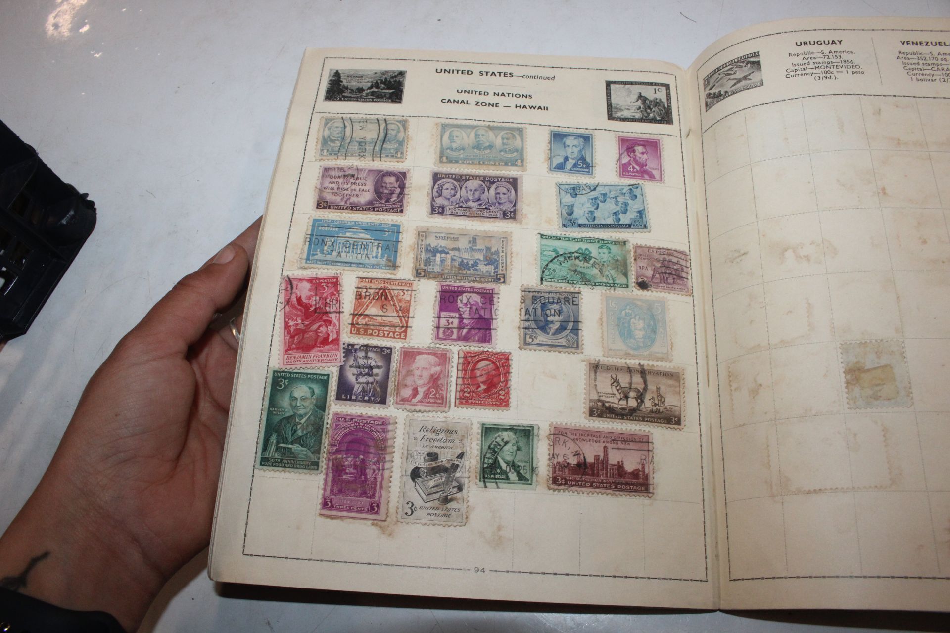 A box containing stamp album, various loose stamps - Image 11 of 26