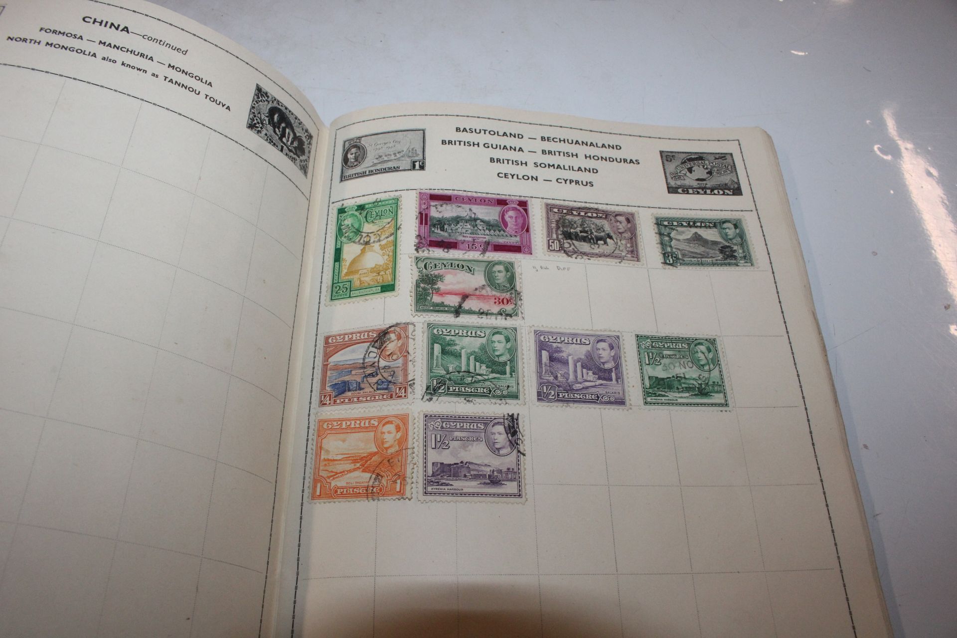 A box containing stamp album, various loose stamps - Image 20 of 26