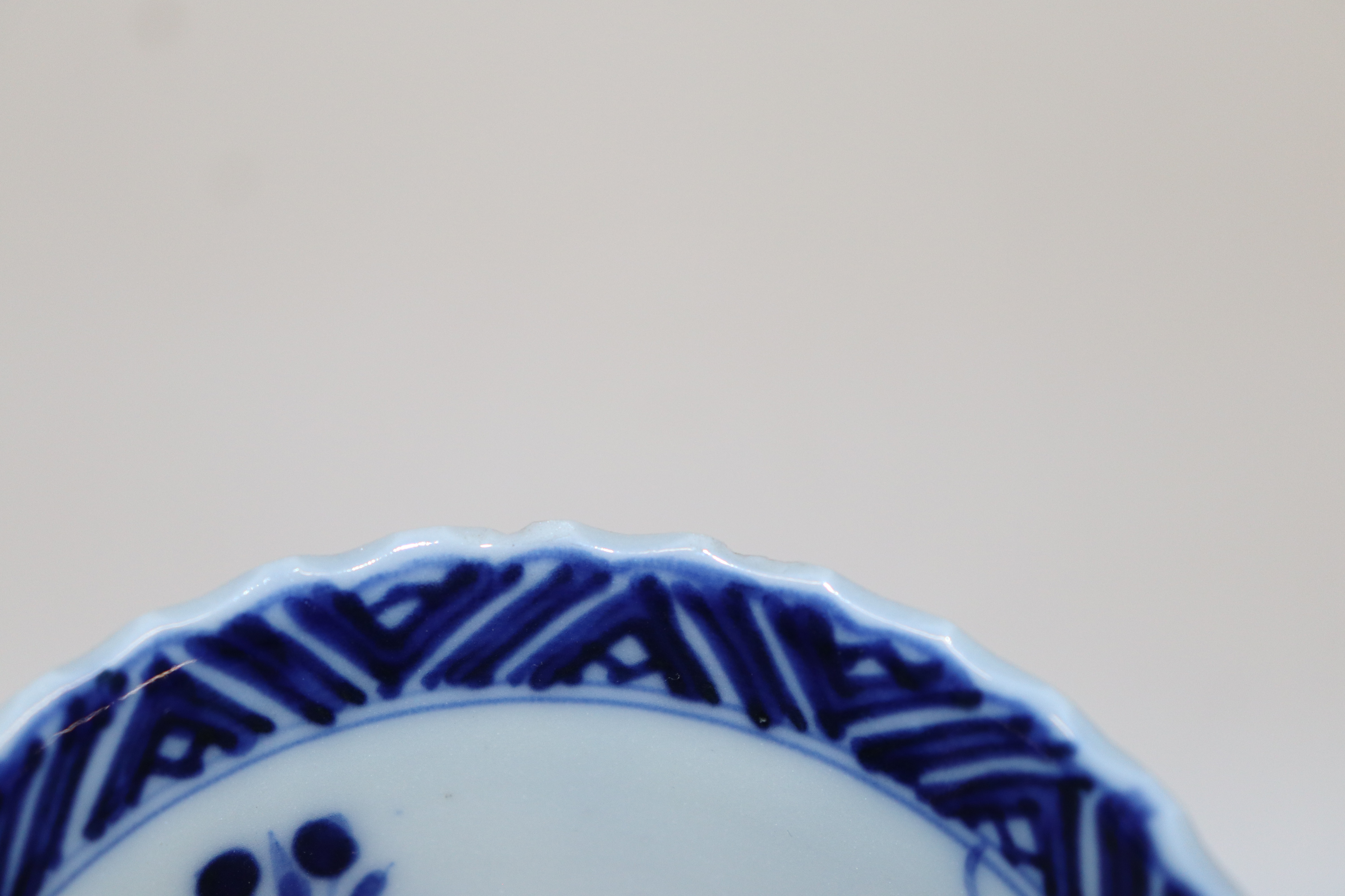 An Oriental blue and white blue decorated with fis - Image 33 of 34