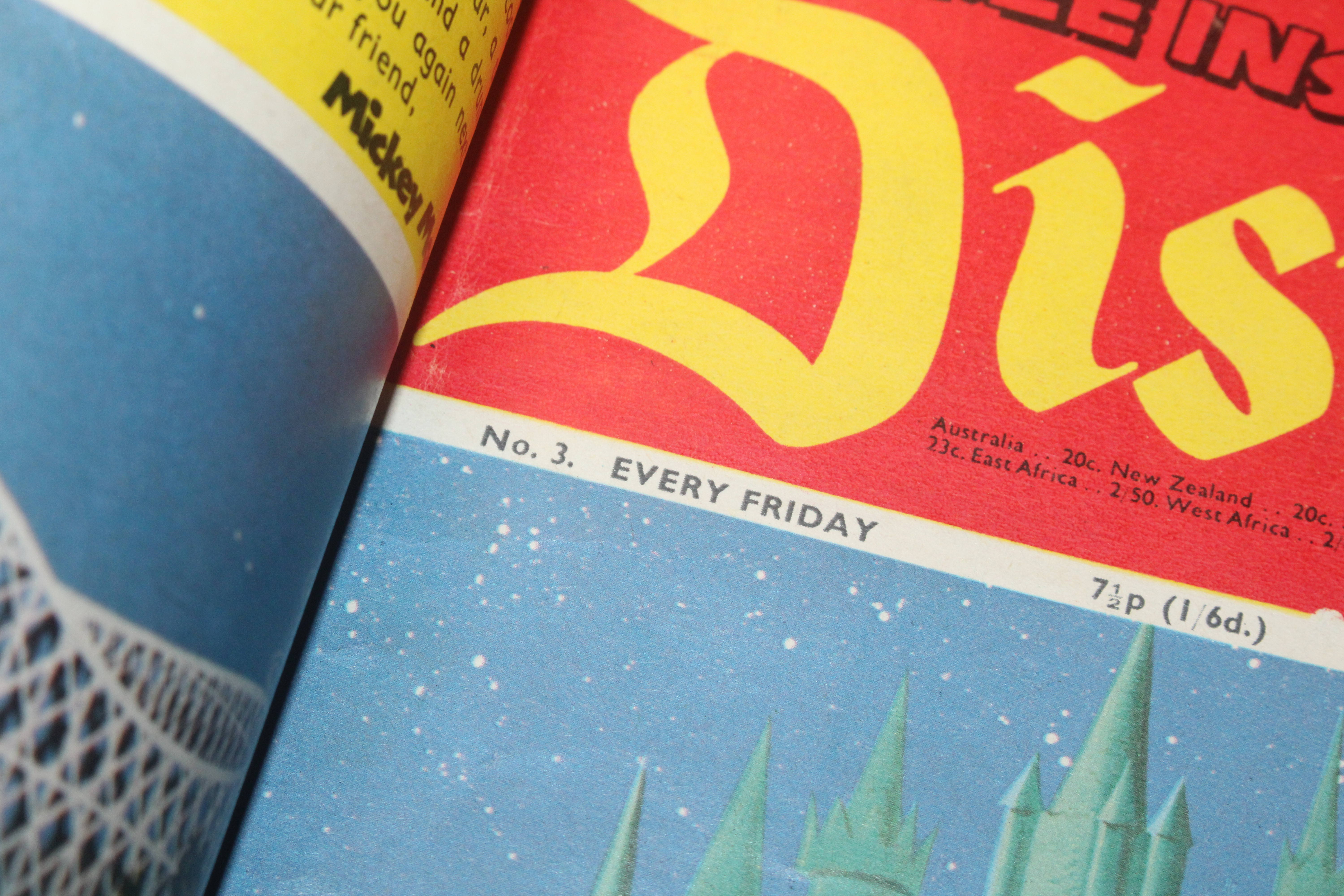 Seven folders of "Disneyland" comic magazines - Image 12 of 29