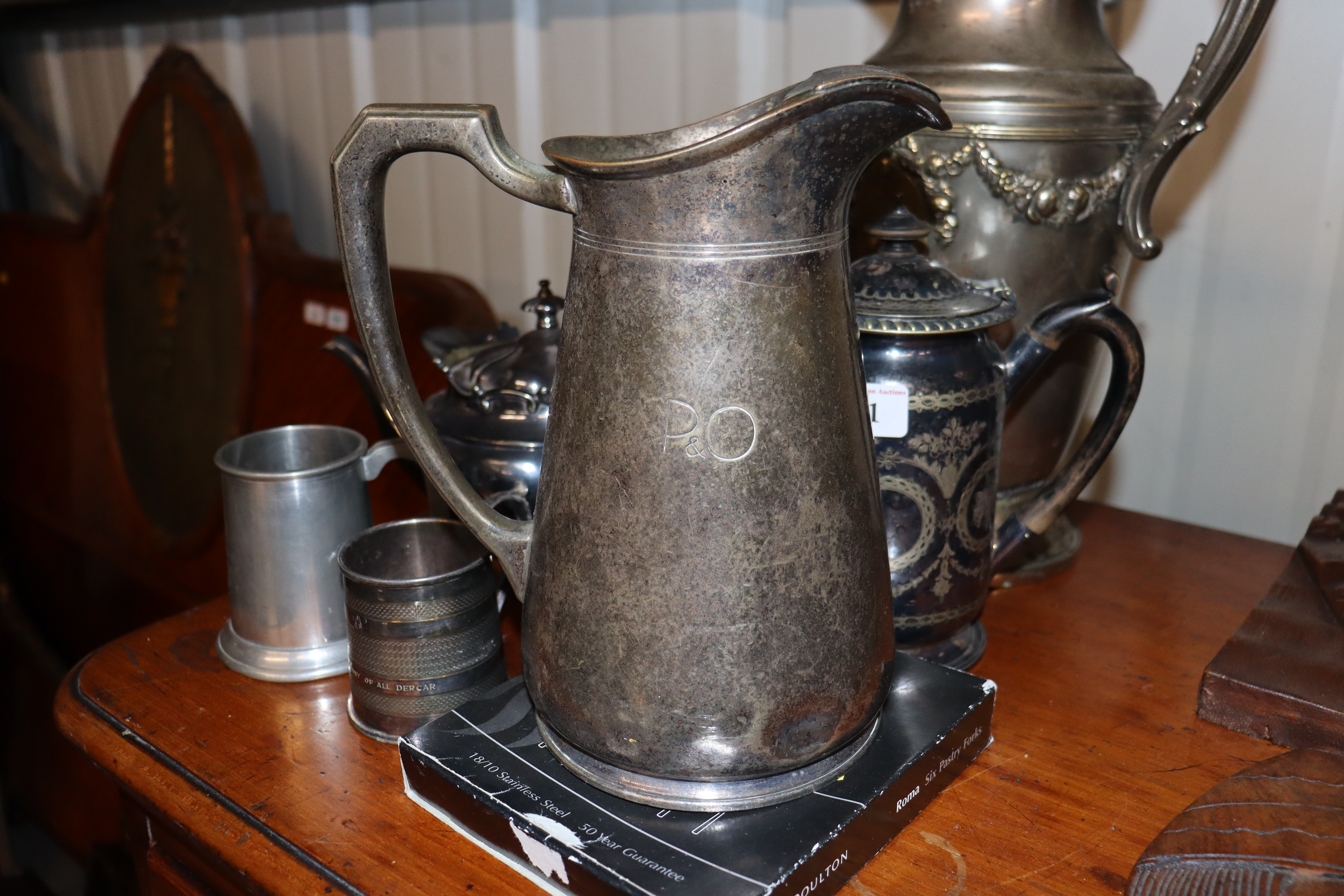 A quantity of metalware to include a Mappin & Webb - Image 4 of 5