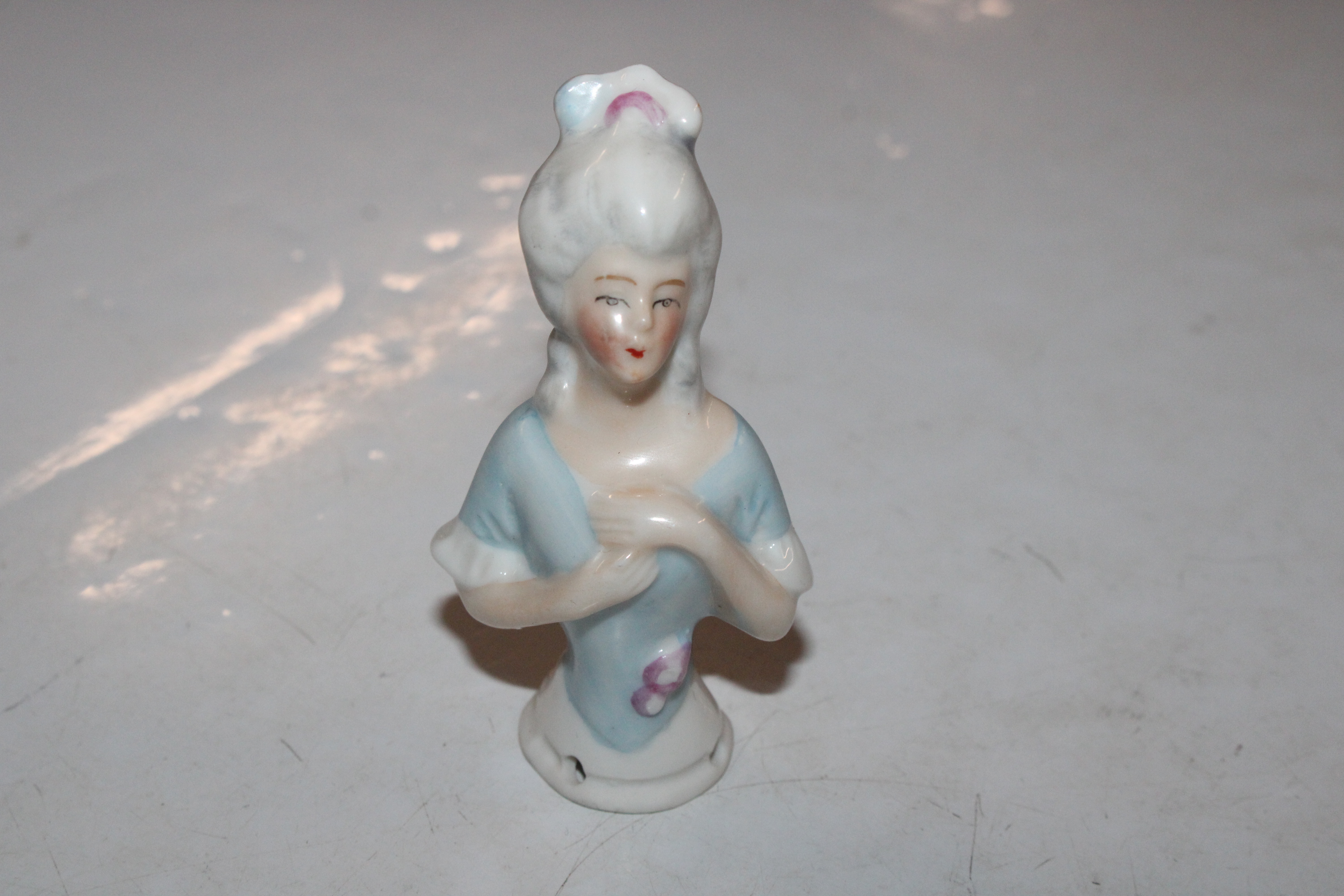 Three porcelain pin dolls - Image 10 of 12