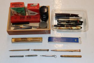A box of assorted vintage fountain pens, others pe