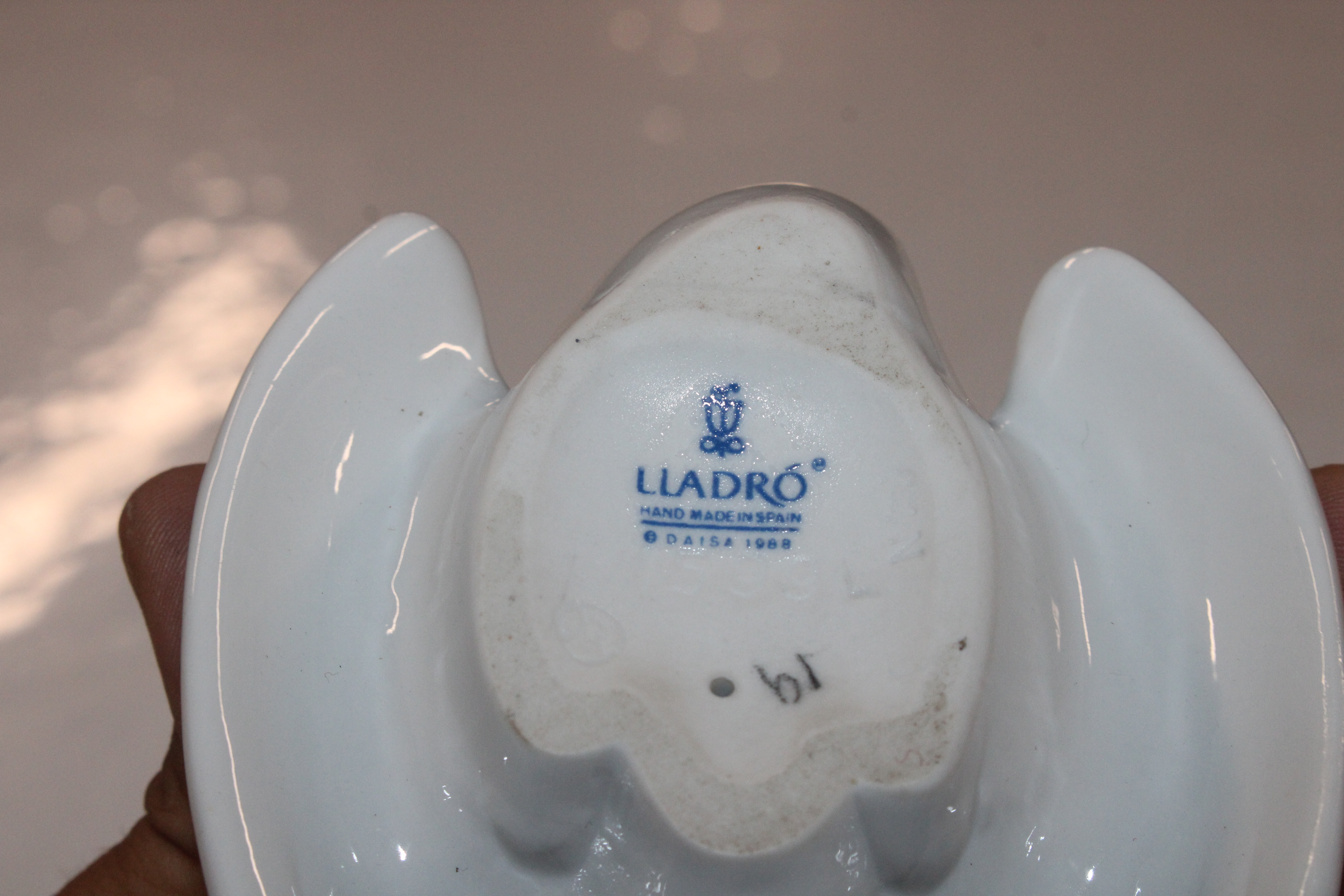 Seven Lladro and Nao ornaments - some AF - Image 7 of 24