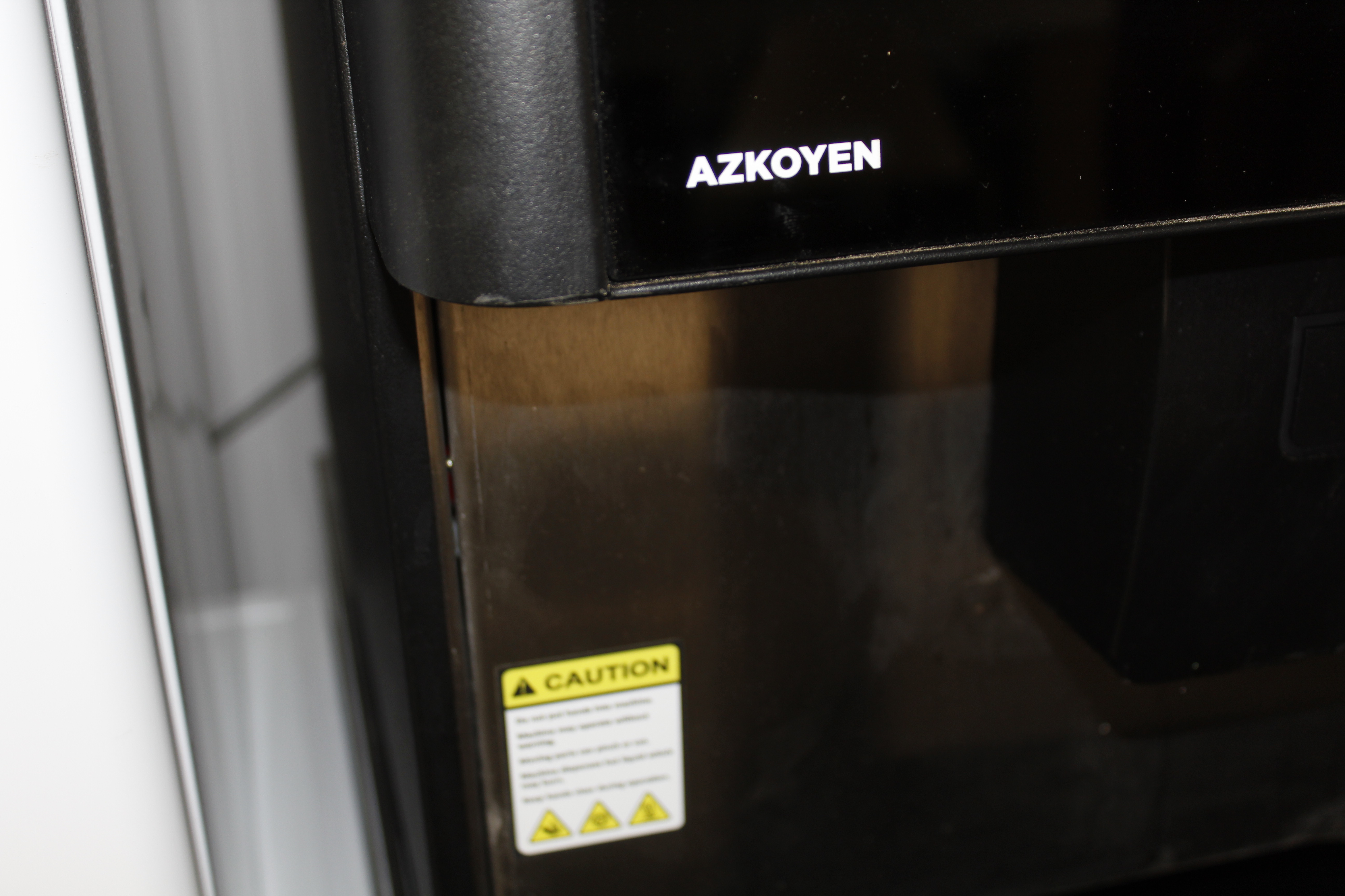 An Azkoyen coffee maker and various accessories - Image 4 of 10