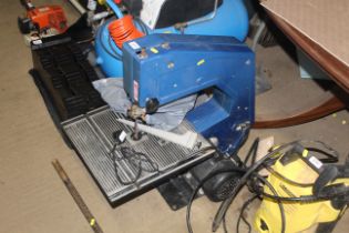 A Draper BS355A 14" band saw with spare cutting ba