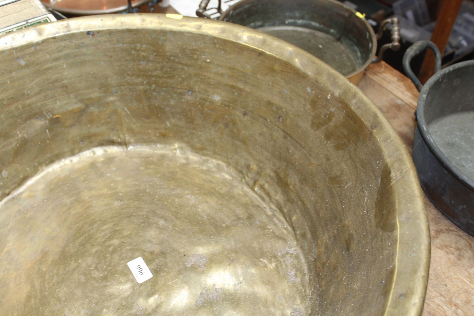 A large brass vat - Image 3 of 5