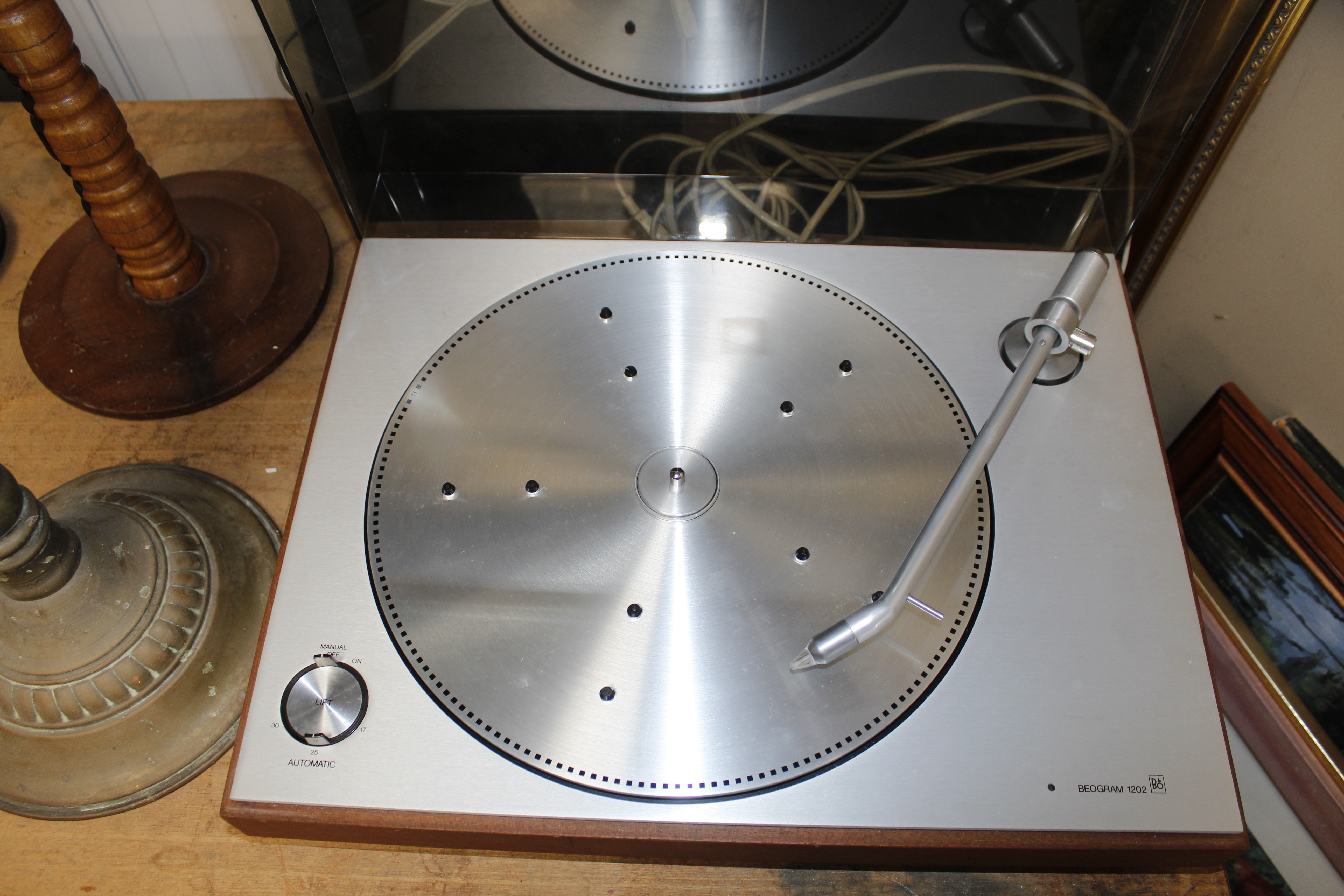 A Bang & Olufsen Beogram 1202 record player and a - Image 2 of 5