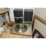 A Bang & Olufsen Beogram 1202 record player and a