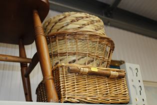 A small quantity of wicker baskets