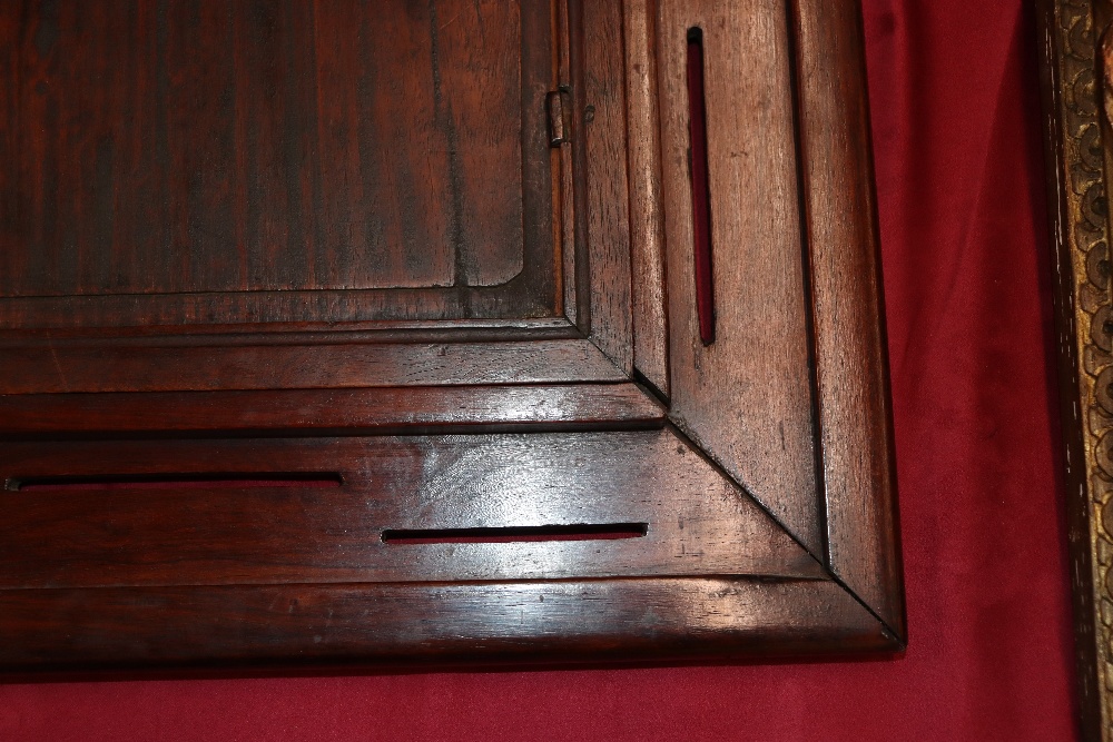 A Chinese hardwood and porcelain table screen, circa 1900, the porcelain panel approx. 39cm x 25.5cm - Image 13 of 26