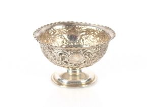 A silver foliate embossed pedestal sugar bowl, 11cm dia. 6.5cm high