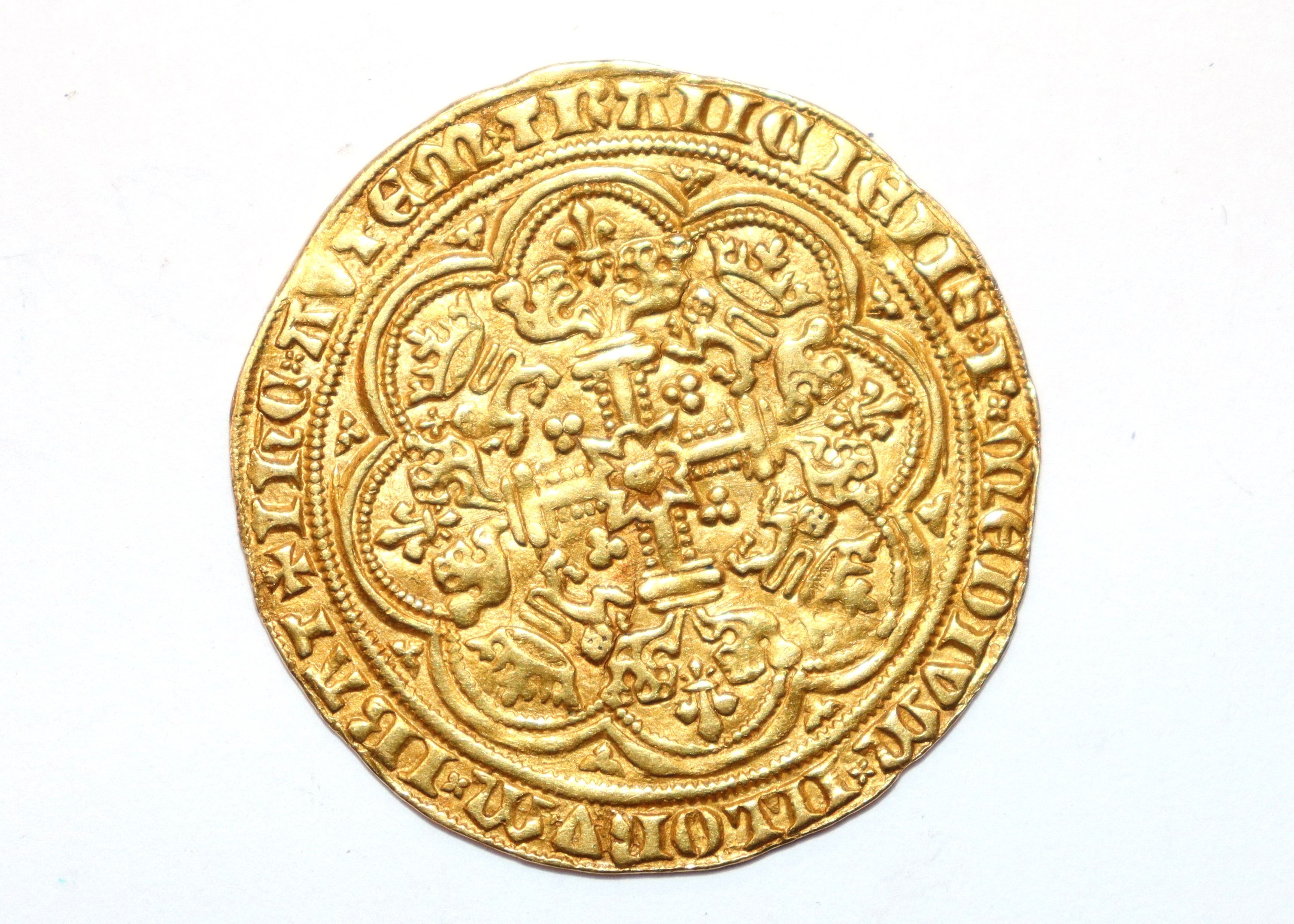 An Edward III noble, MM cross 3 (weight approx. 7.7gms) AF Condition report  The marks below the - Bild 2 aus 4