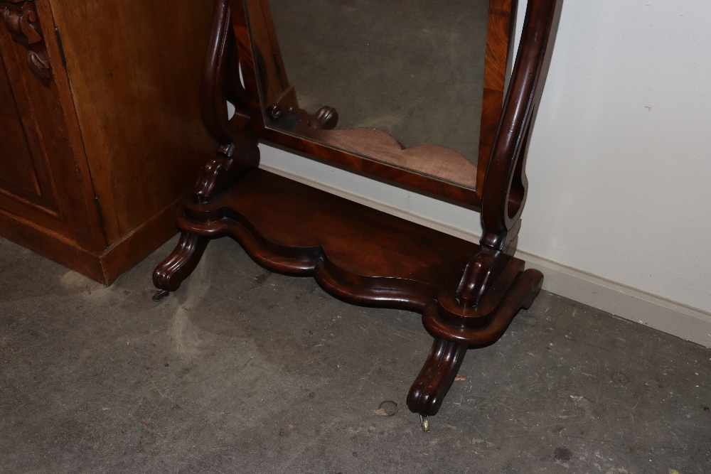 A 19th Century mahogany cheval mirror, the oblong plate flanked by brass adjustable candle sconces - Image 2 of 4