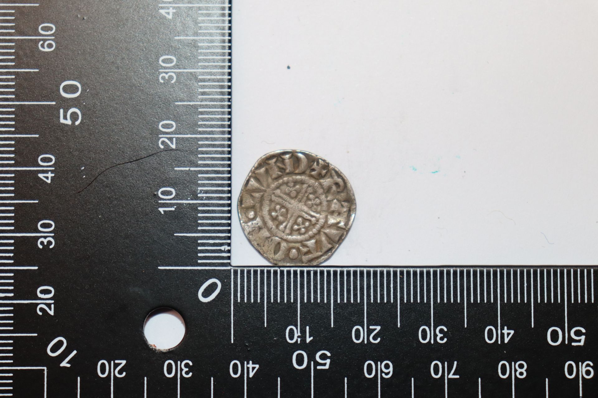 Henry III (1216-1272) penny, short cross - Image 3 of 4