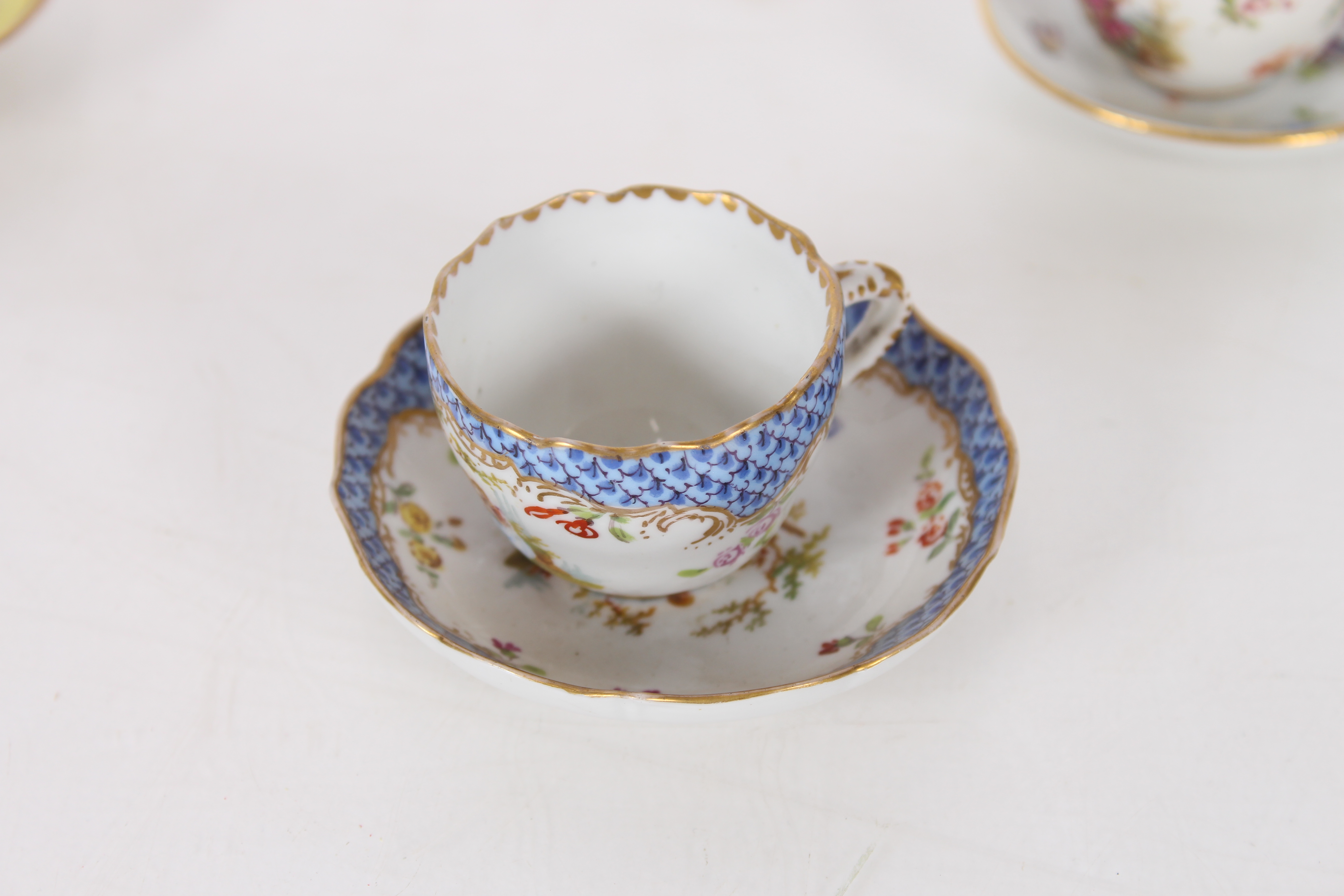 A Meissen inkwell on saucer shaped stand; a pair of matching chamber sticks AF; various miniature - Image 7 of 21