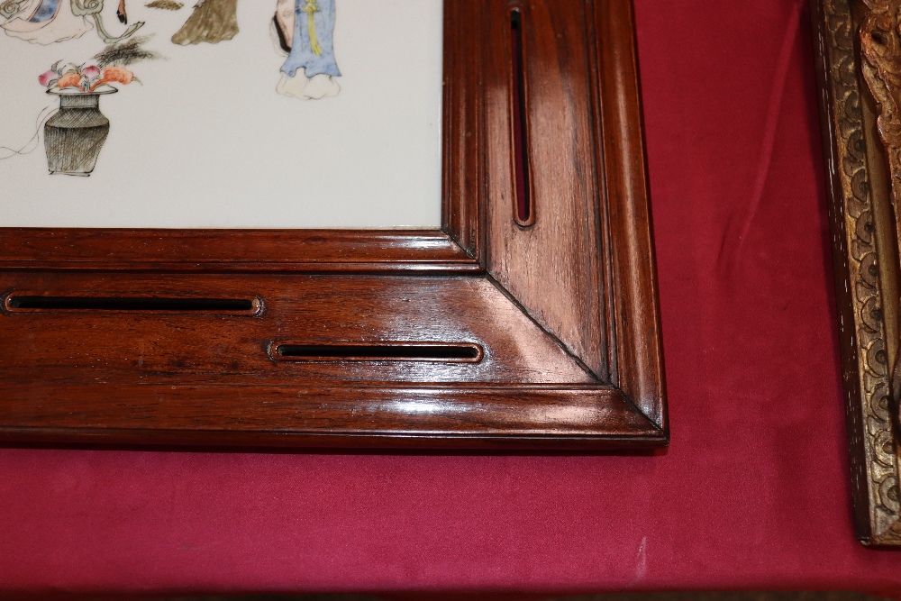 A Chinese hardwood and porcelain table screen, circa 1900, the porcelain panel approx. 39cm x 25.5cm - Image 4 of 26