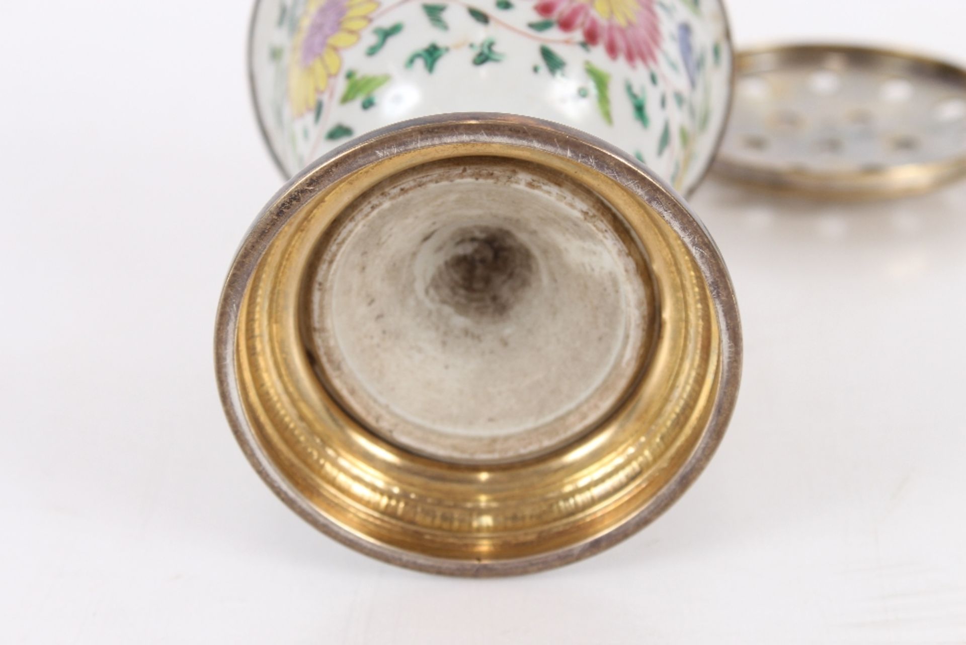A rare and unusual 19th Century Chinese Canton incense pot, decorated with enamel decoration of - Image 5 of 23