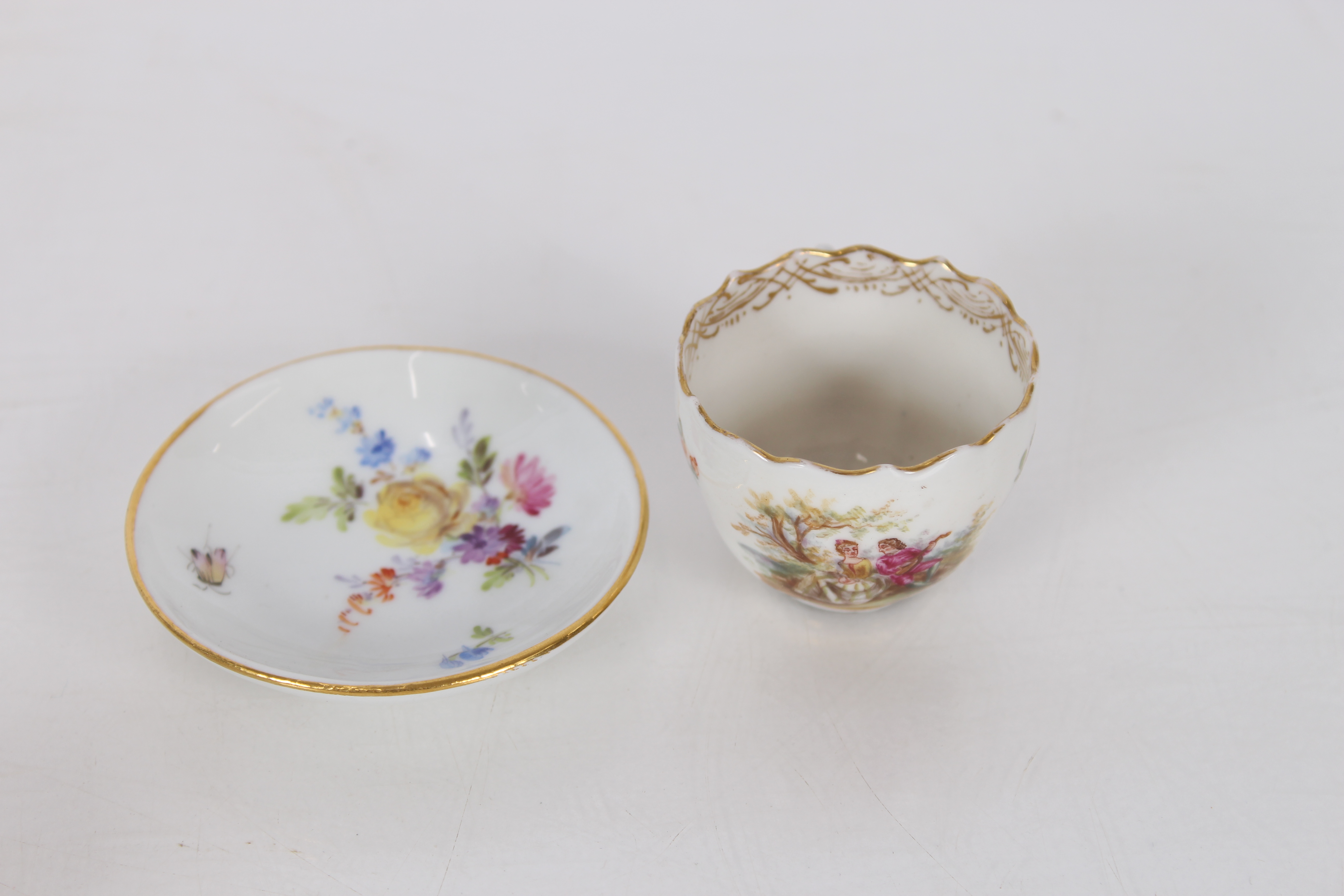 A Meissen inkwell on saucer shaped stand; a pair of matching chamber sticks AF; various miniature - Image 10 of 21