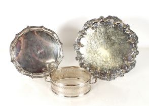 Two plated salvers; three plated sauce boats; a cased set of Mappin & Webb grapefruit spoons and