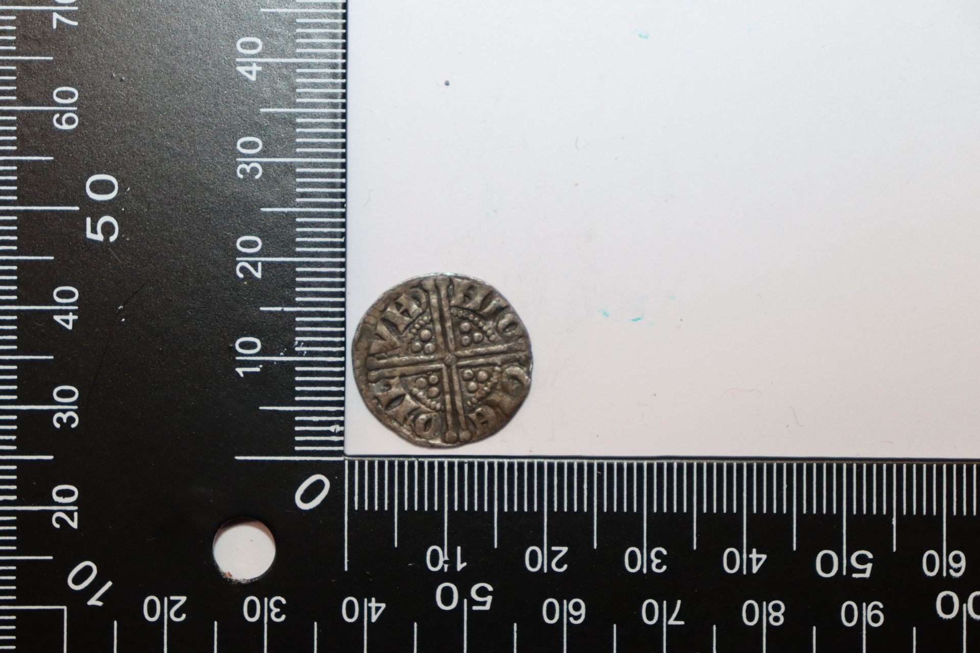 Henry III (1216-1272) penny, long cross - Image 3 of 4