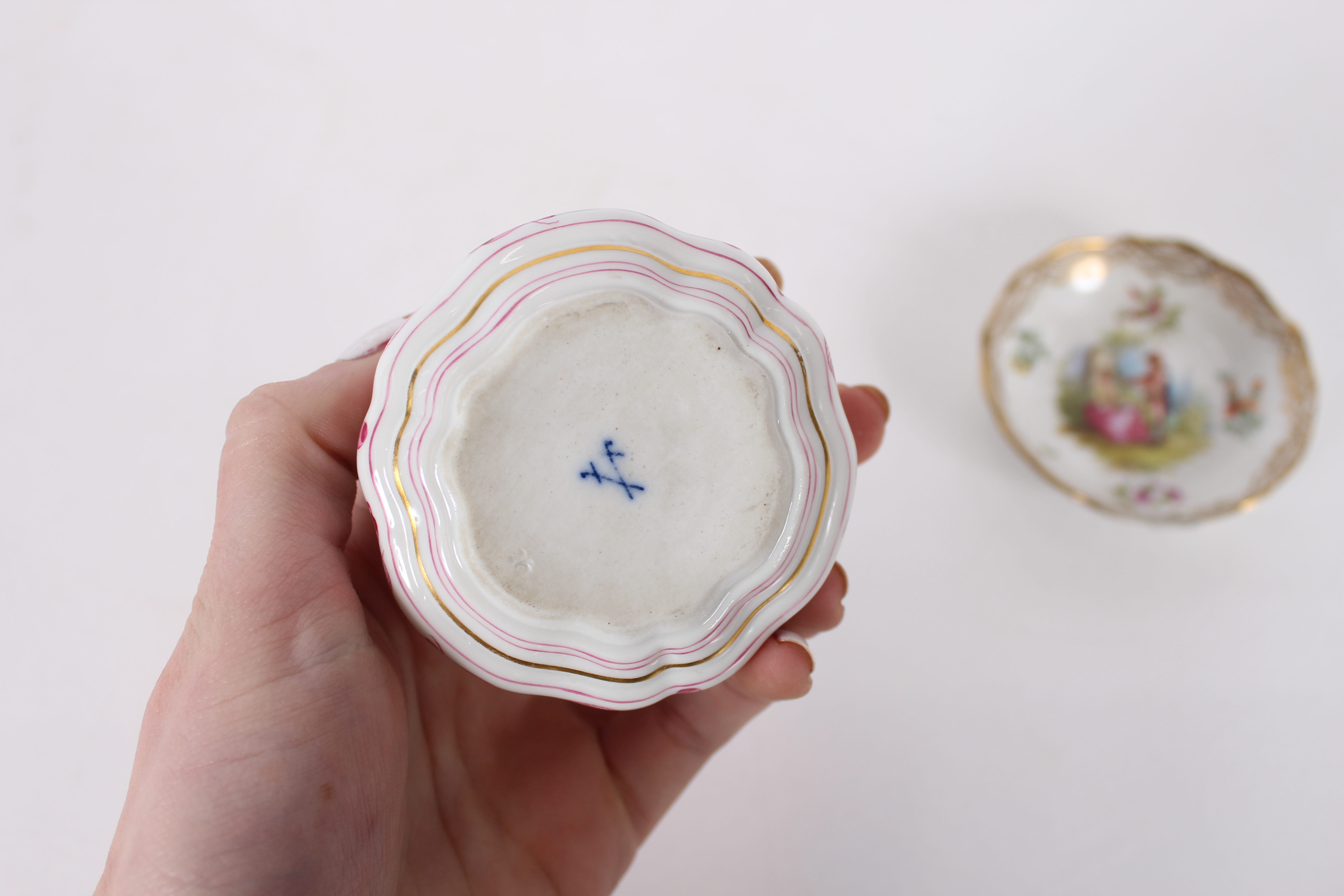 A Meissen inkwell on saucer shaped stand; a pair of matching chamber sticks AF; various miniature - Image 4 of 21