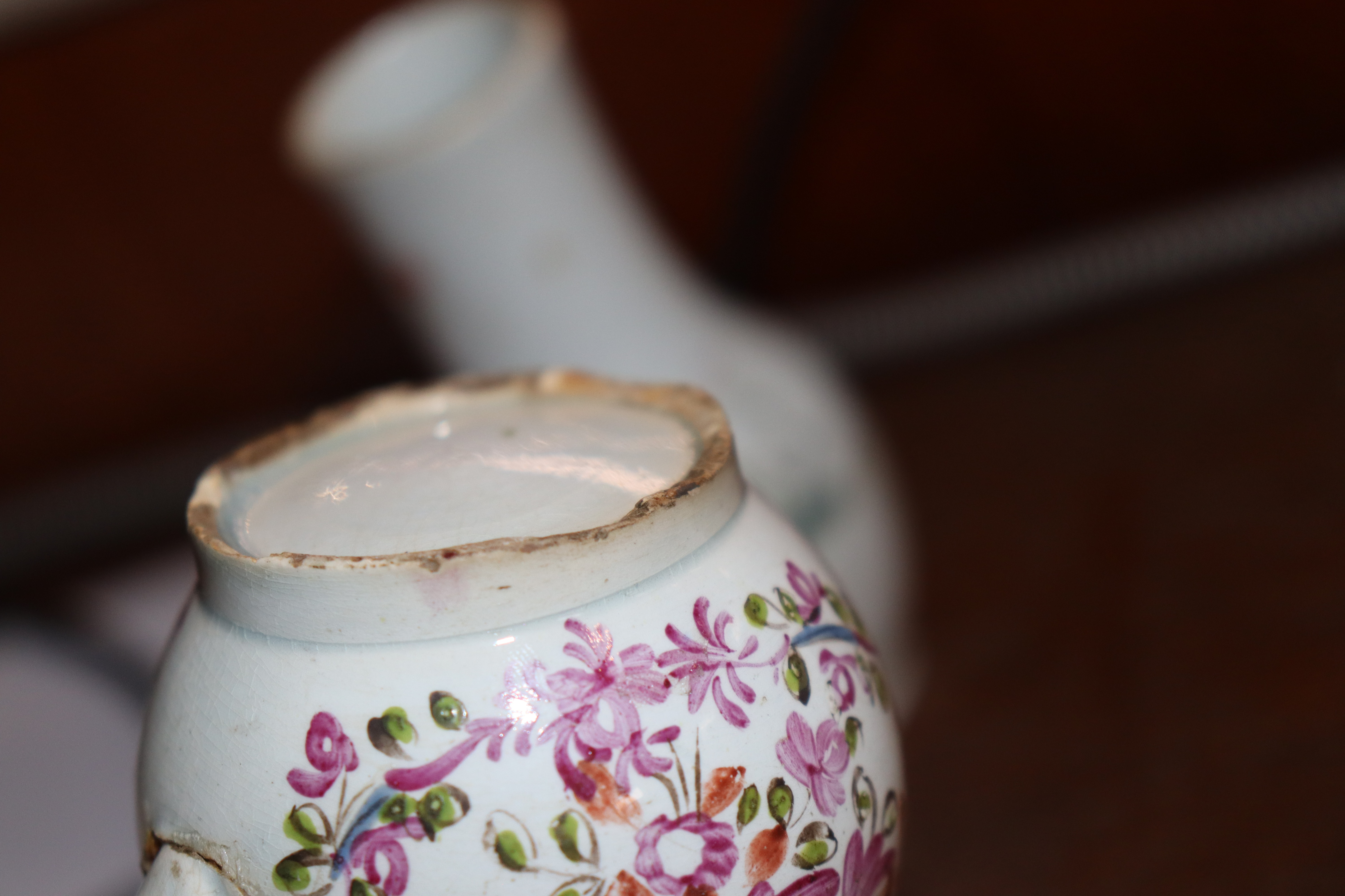 An early English porcelain coffee can, decorated in the Chinese manner; an 18th Century porcelain - Image 35 of 52